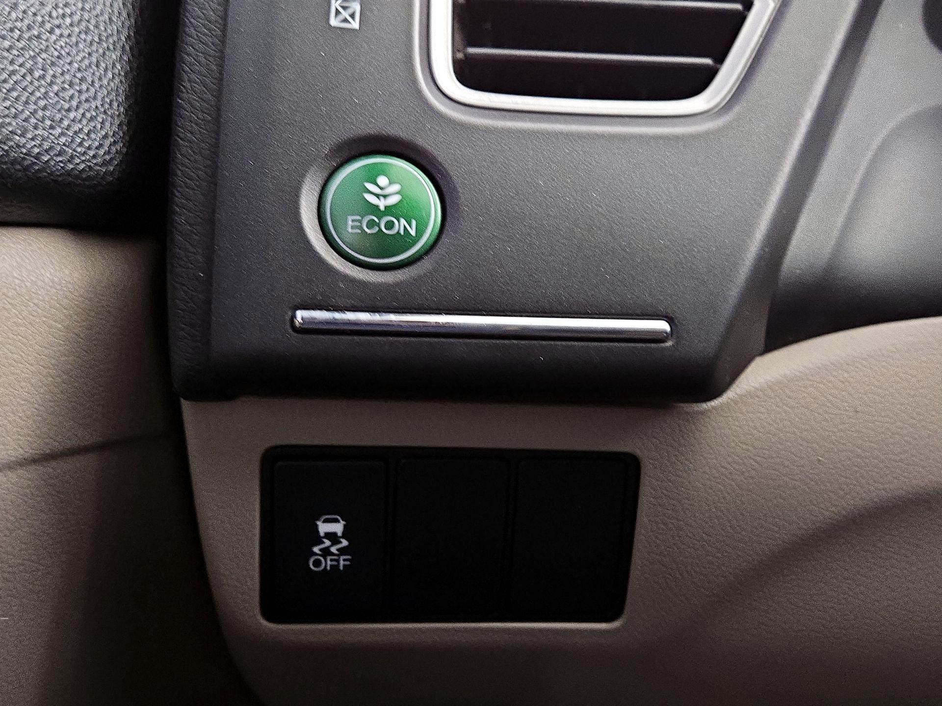 Thumbnail: 2015 Honda Civic - 13