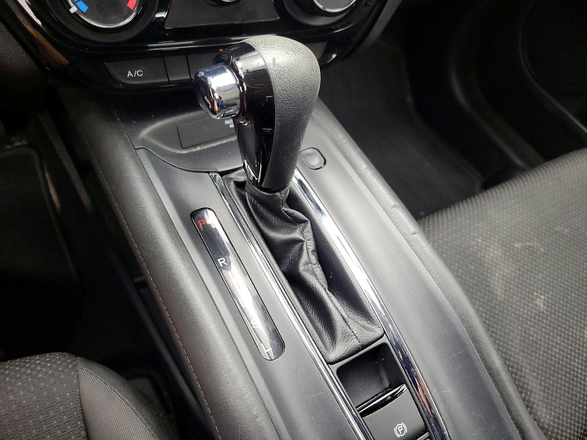Thumbnail: 2020 Honda HR-V - 17