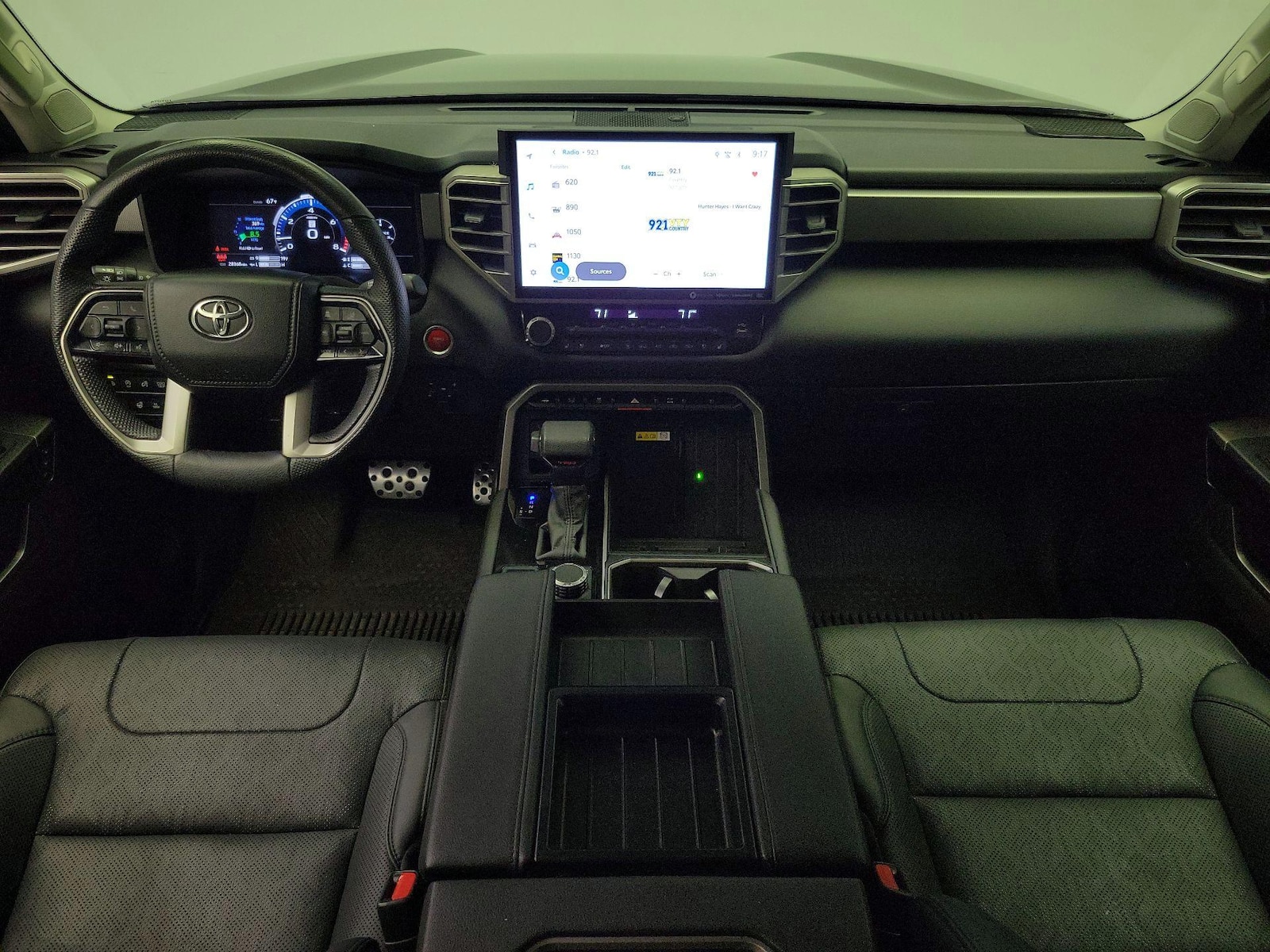 2024 Toyota Tundra Limited - Photo 10