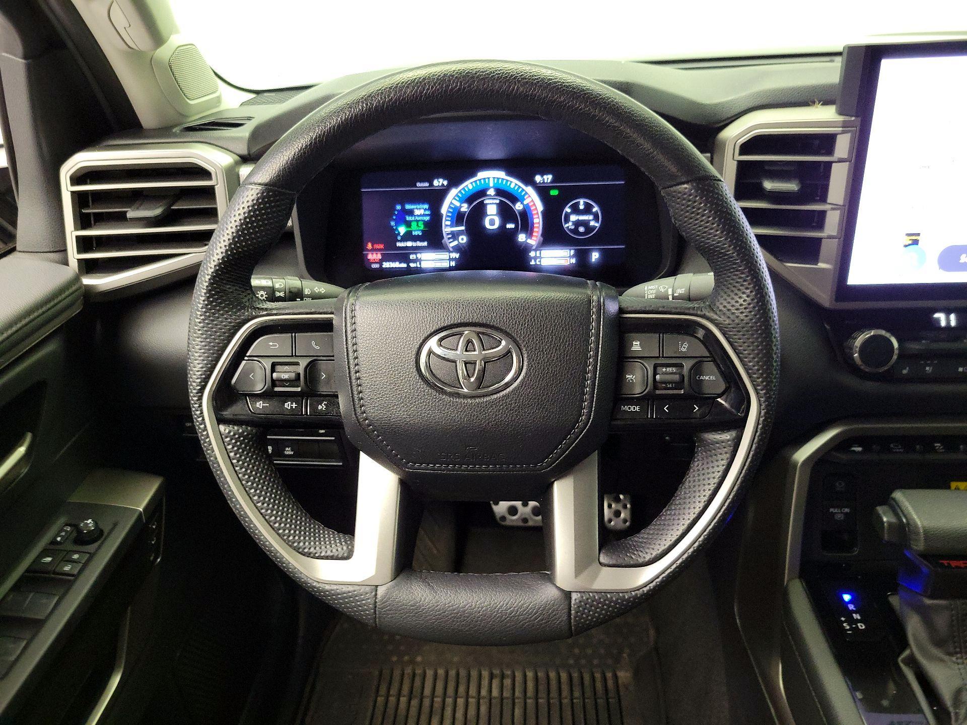 Thumbnail: 2024 Toyota Tundra - 10