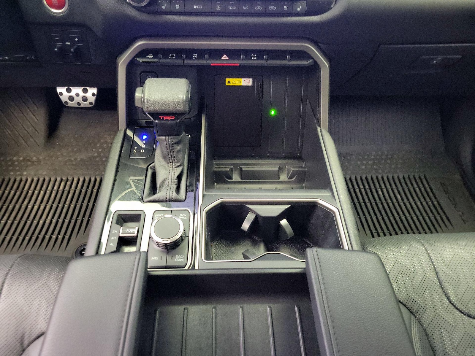 2024 Toyota Tundra Limited - Photo 18