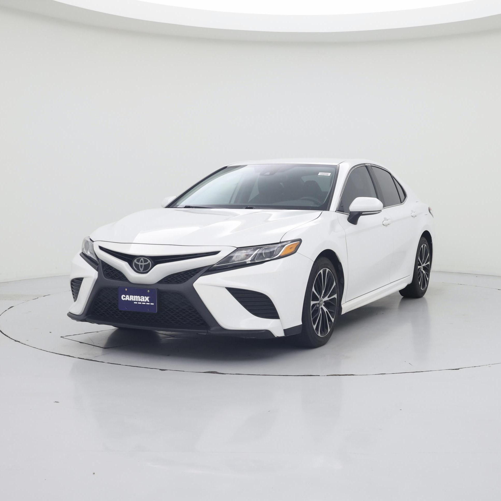 Thumbnail: 2020 Toyota Camry - 4