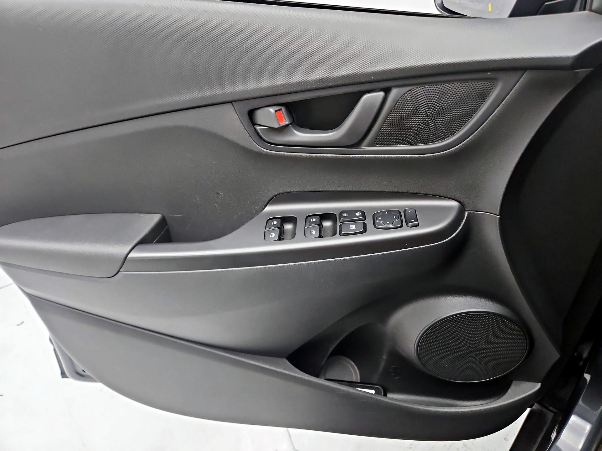 Thumbnail: 2019 Hyundai Kona - 12