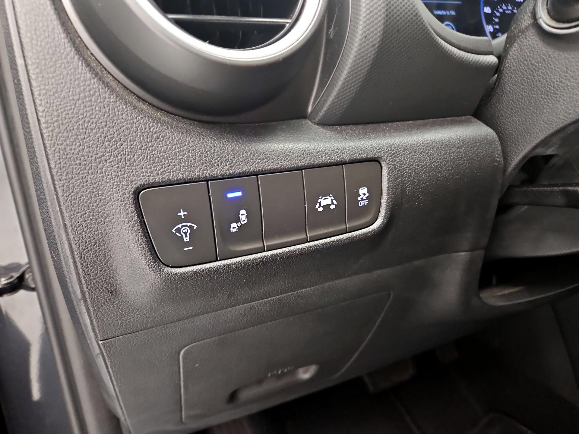 Thumbnail: 2019 Hyundai Kona - 13