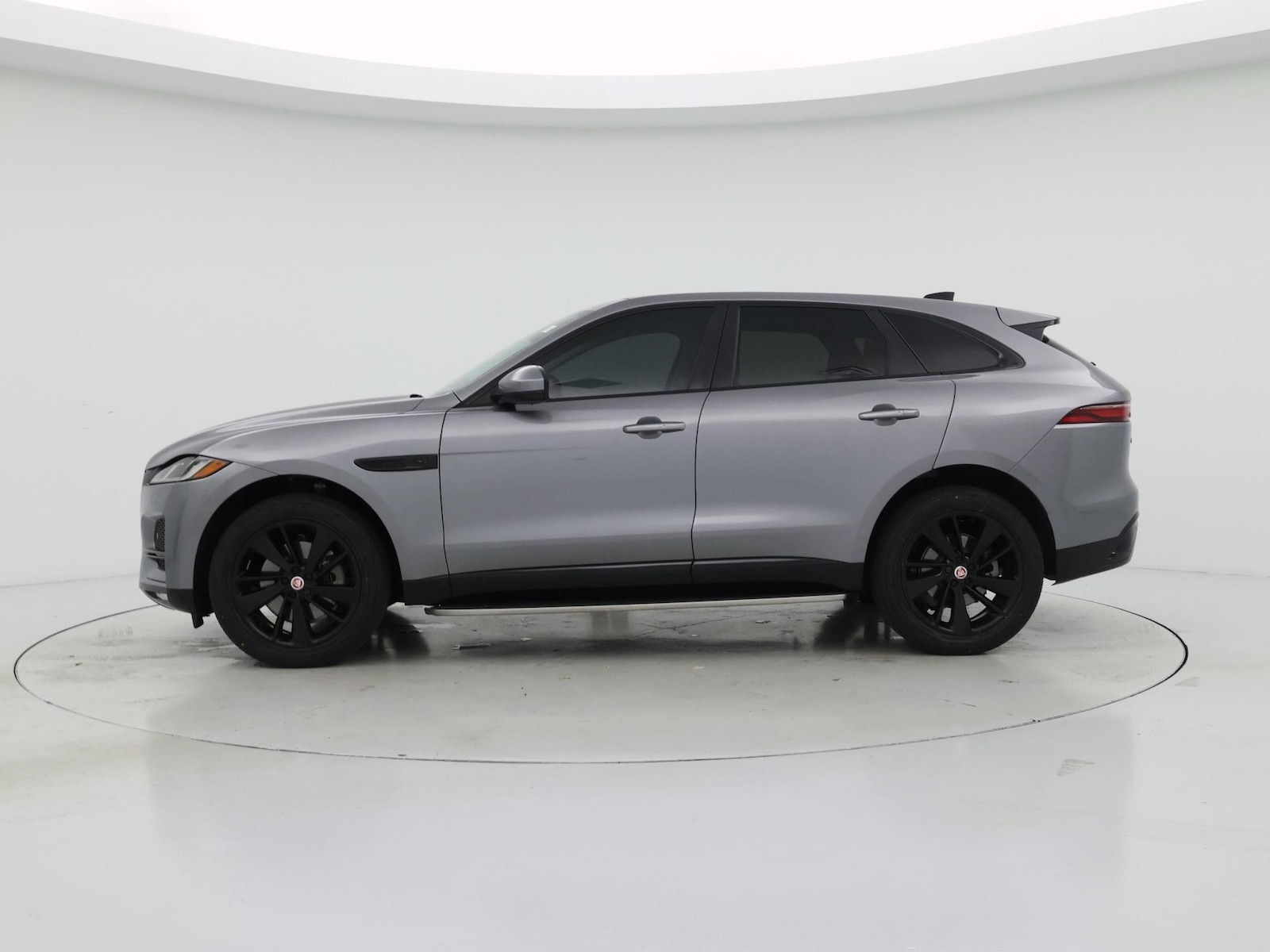 2022 Jaguar F-Pace S - Photo 4