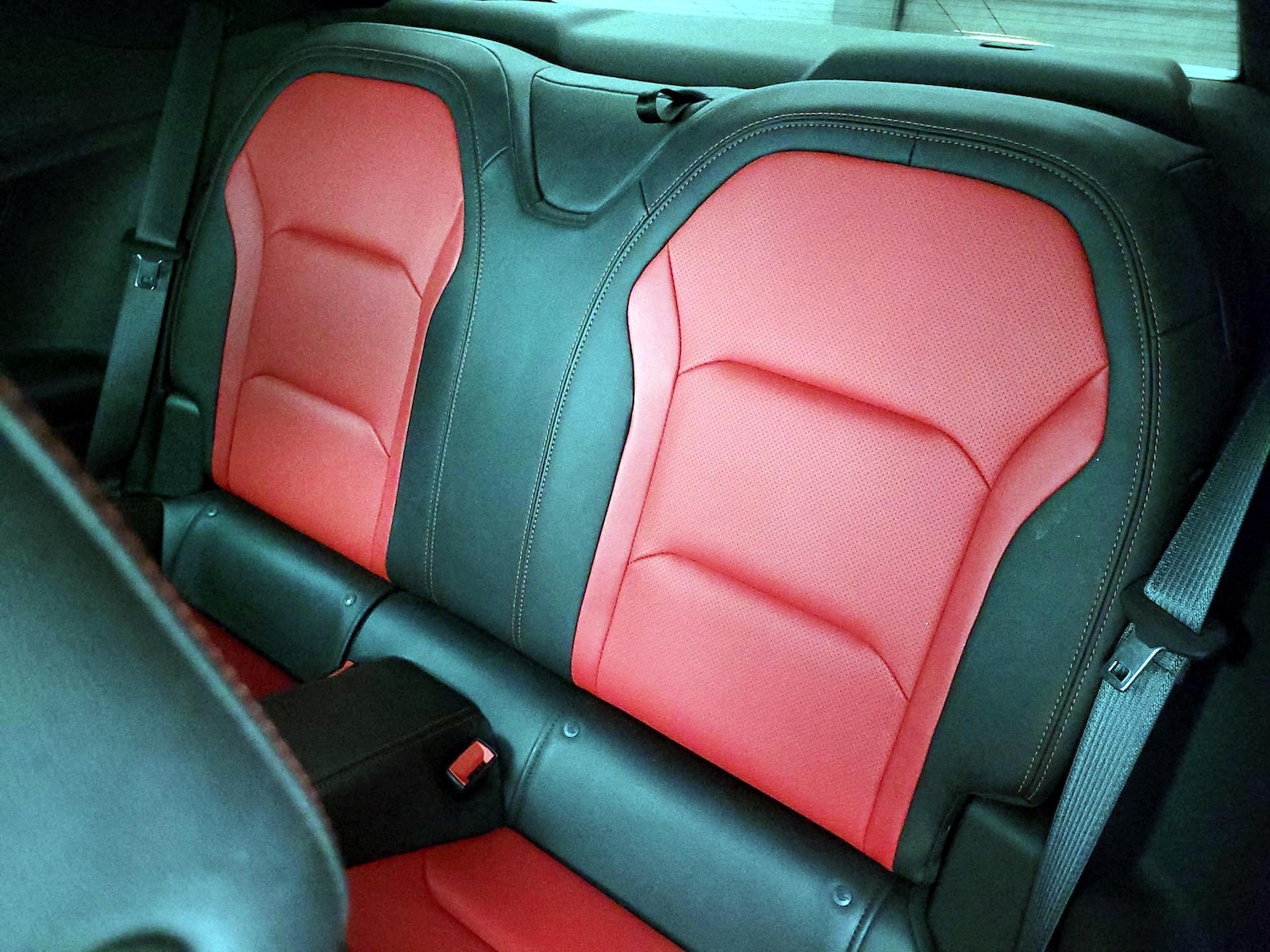 2021 Chevrolet Camaro 2LT - Photo 18