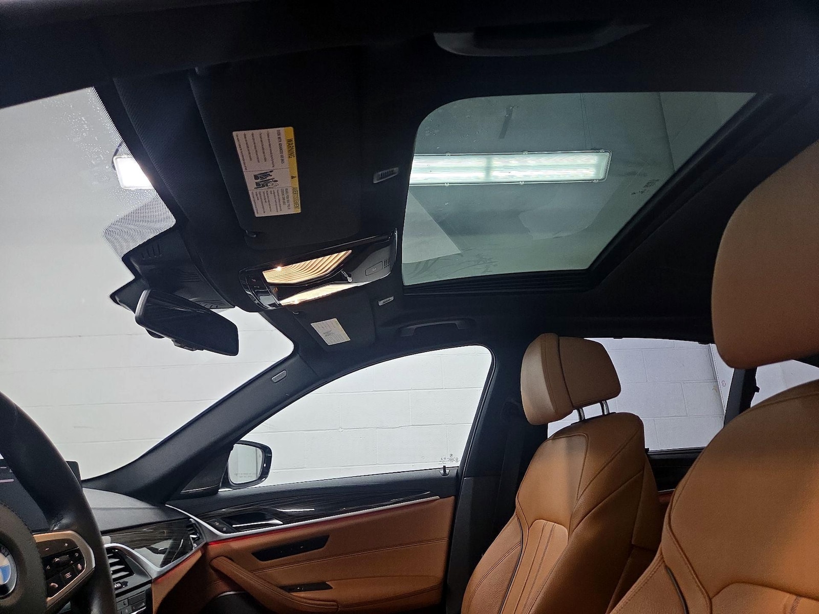 Sunroof(s) & Overhead Airbags