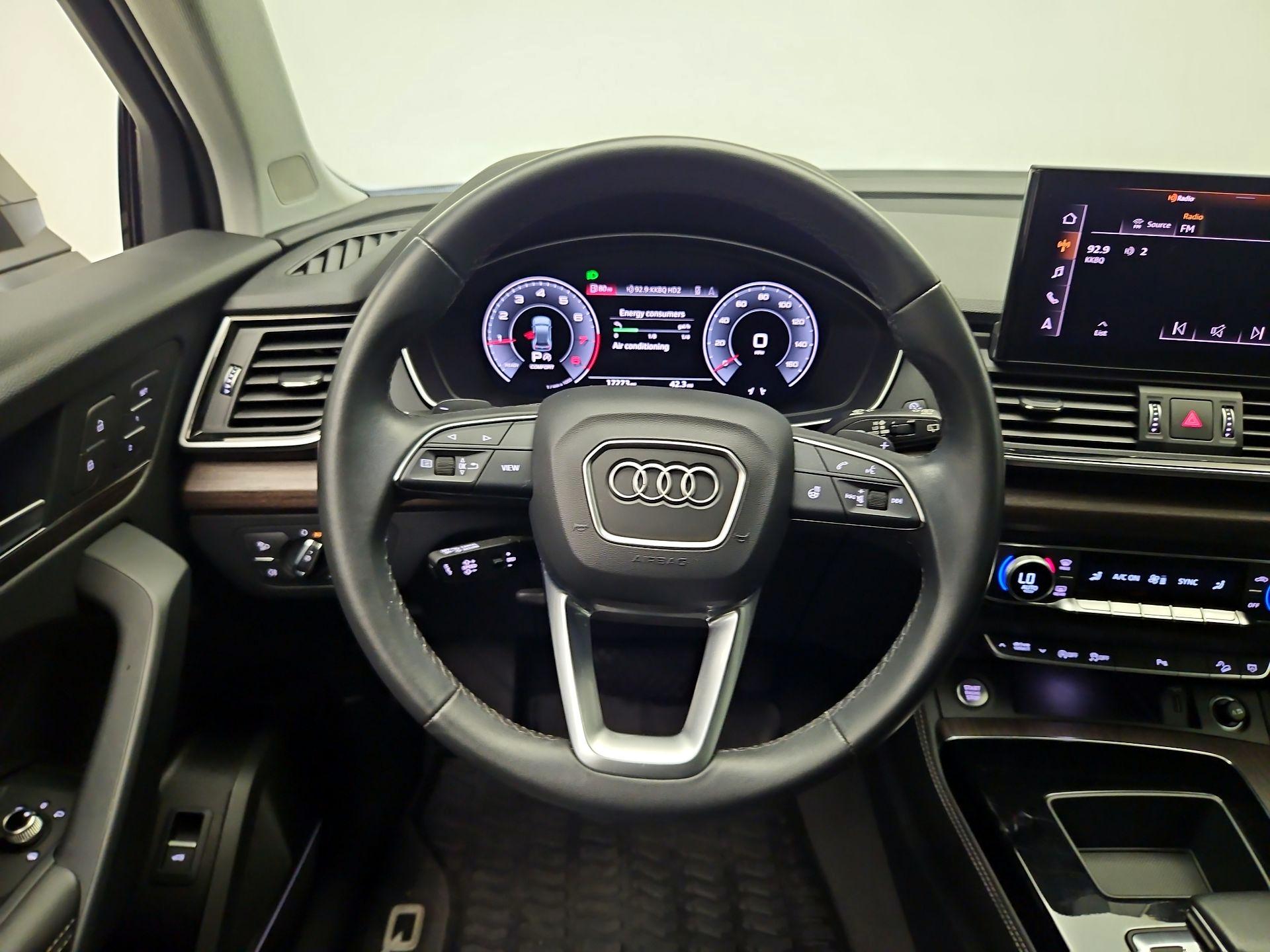 Thumbnail: 2023 Audi Q5 - 10
