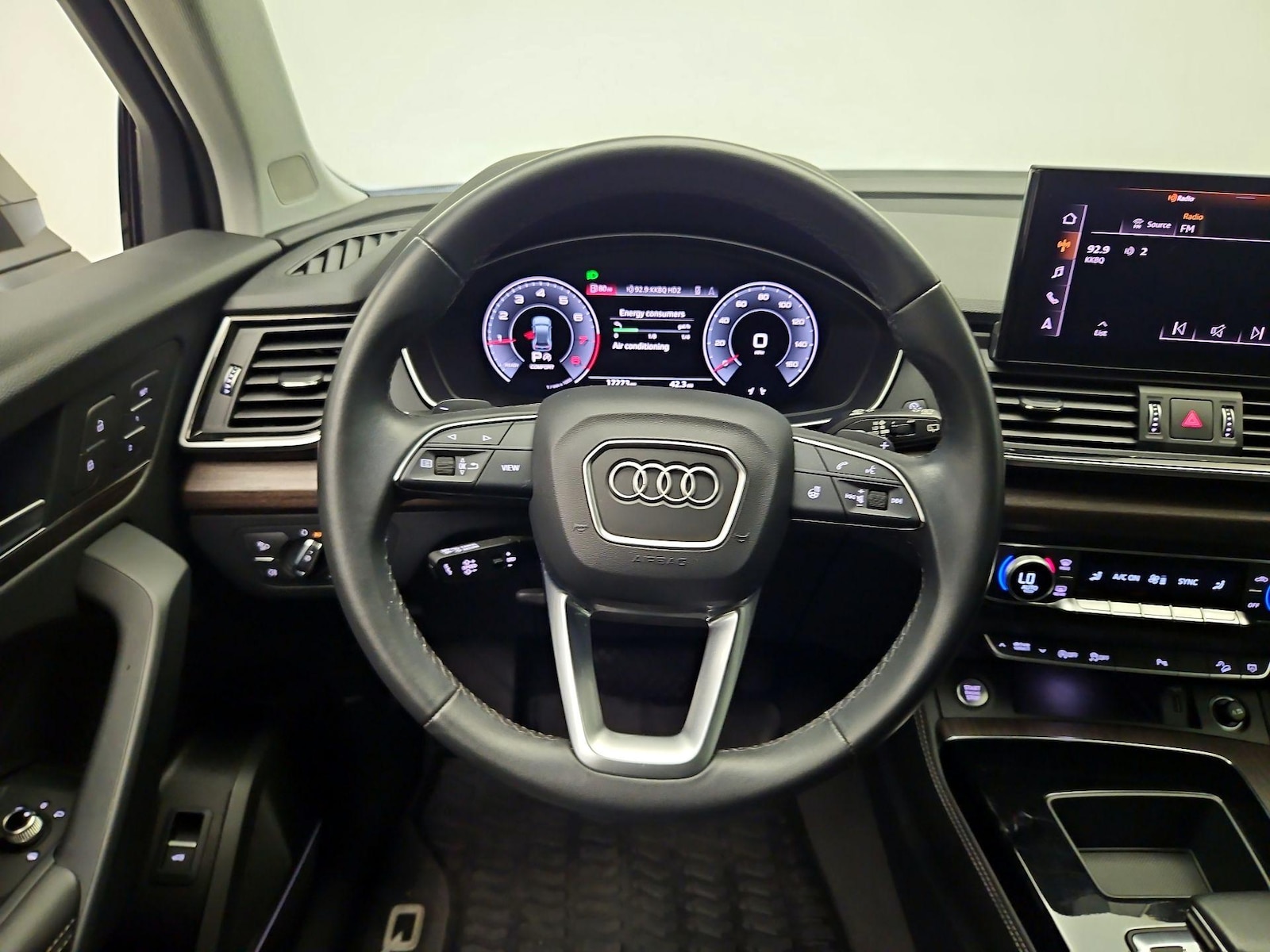 2023 Audi Q5 Premium Plus - Photo 11