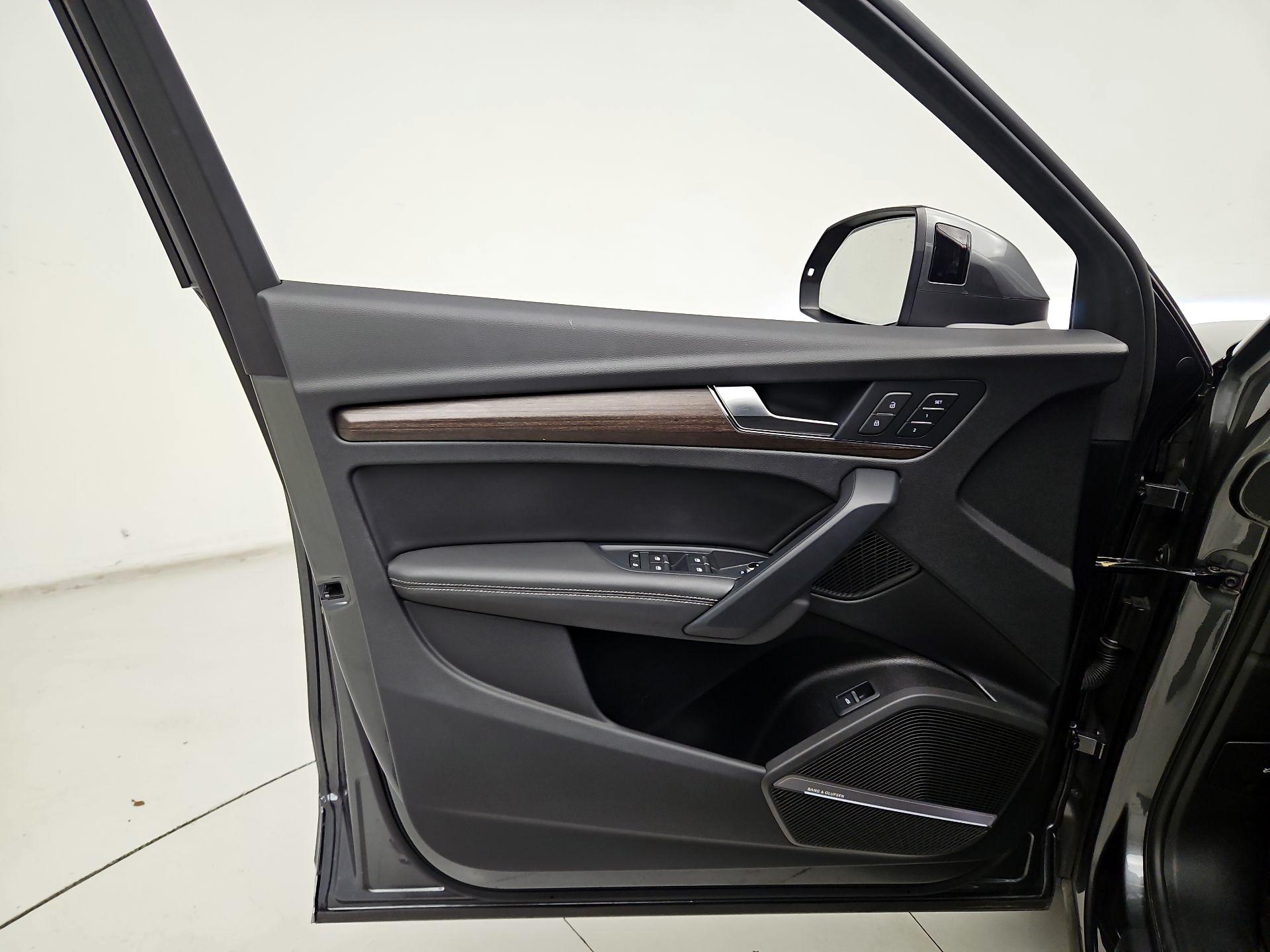 Thumbnail: 2023 Audi Q5 - 12