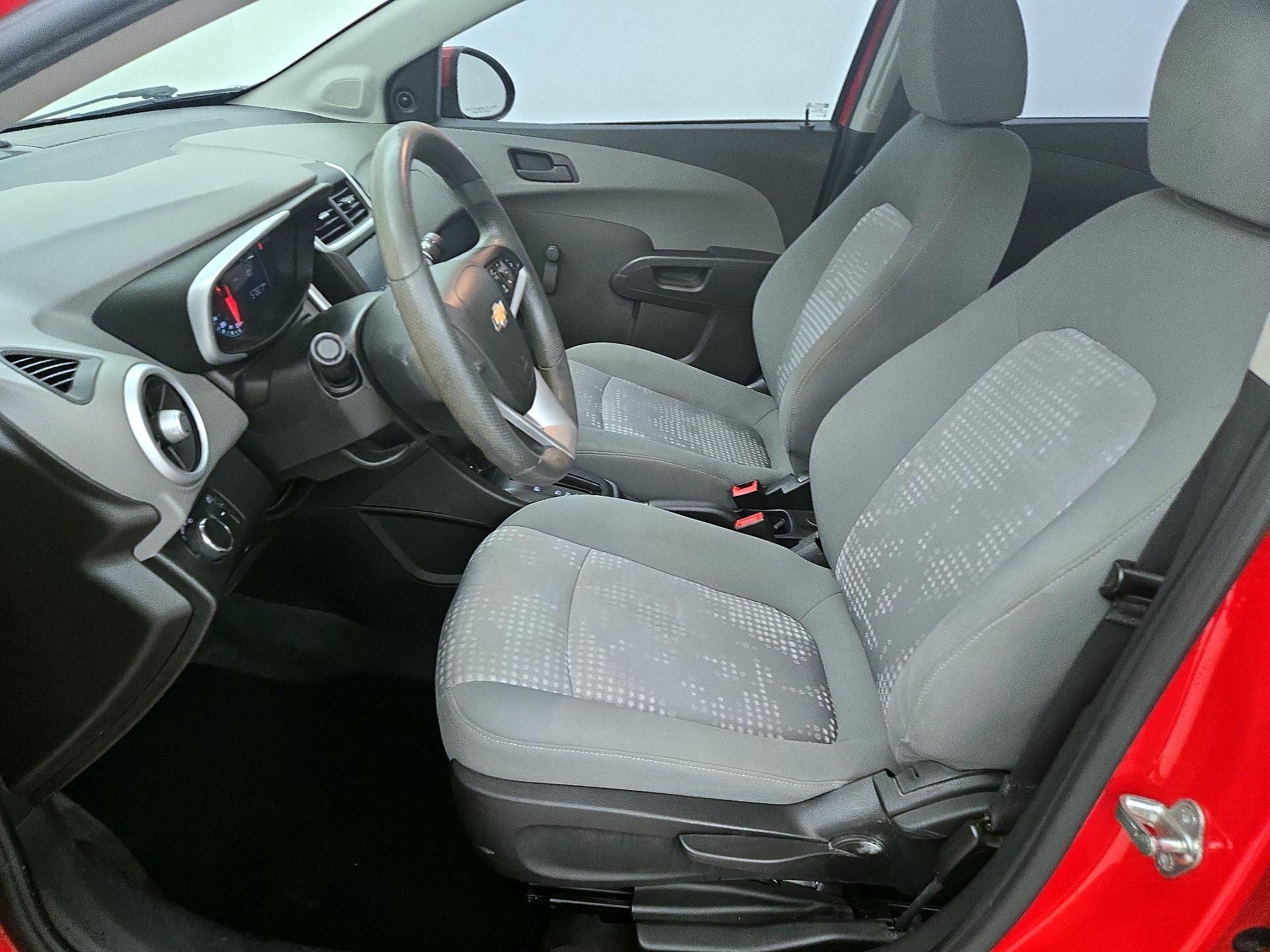 Thumbnail: 2017 Chevrolet Sonic - 11
