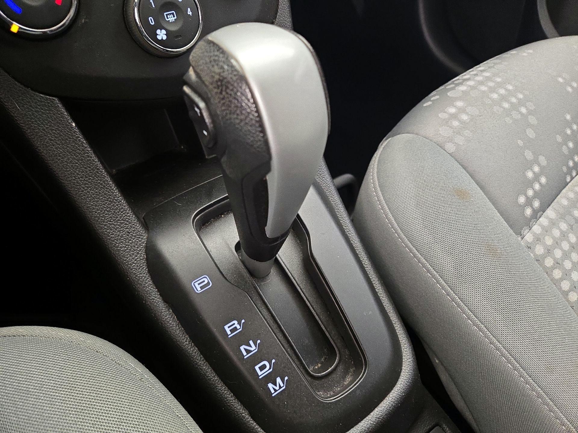 Thumbnail: 2017 Chevrolet Sonic - 17