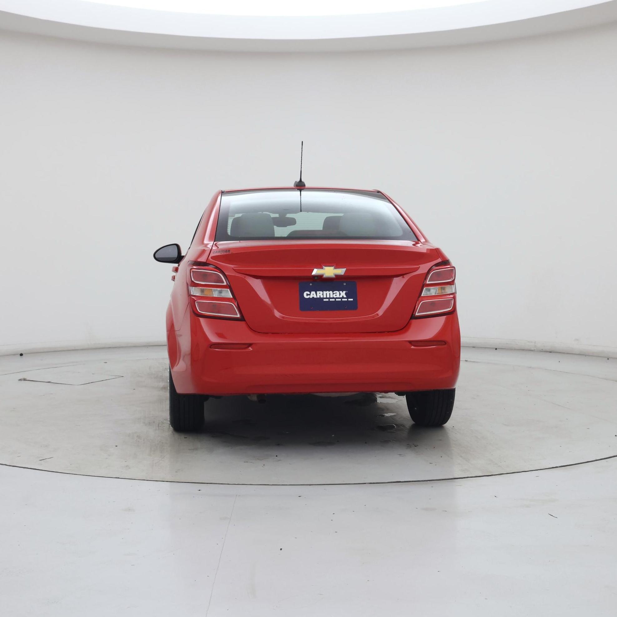 Thumbnail: 2017 Chevrolet Sonic - 6