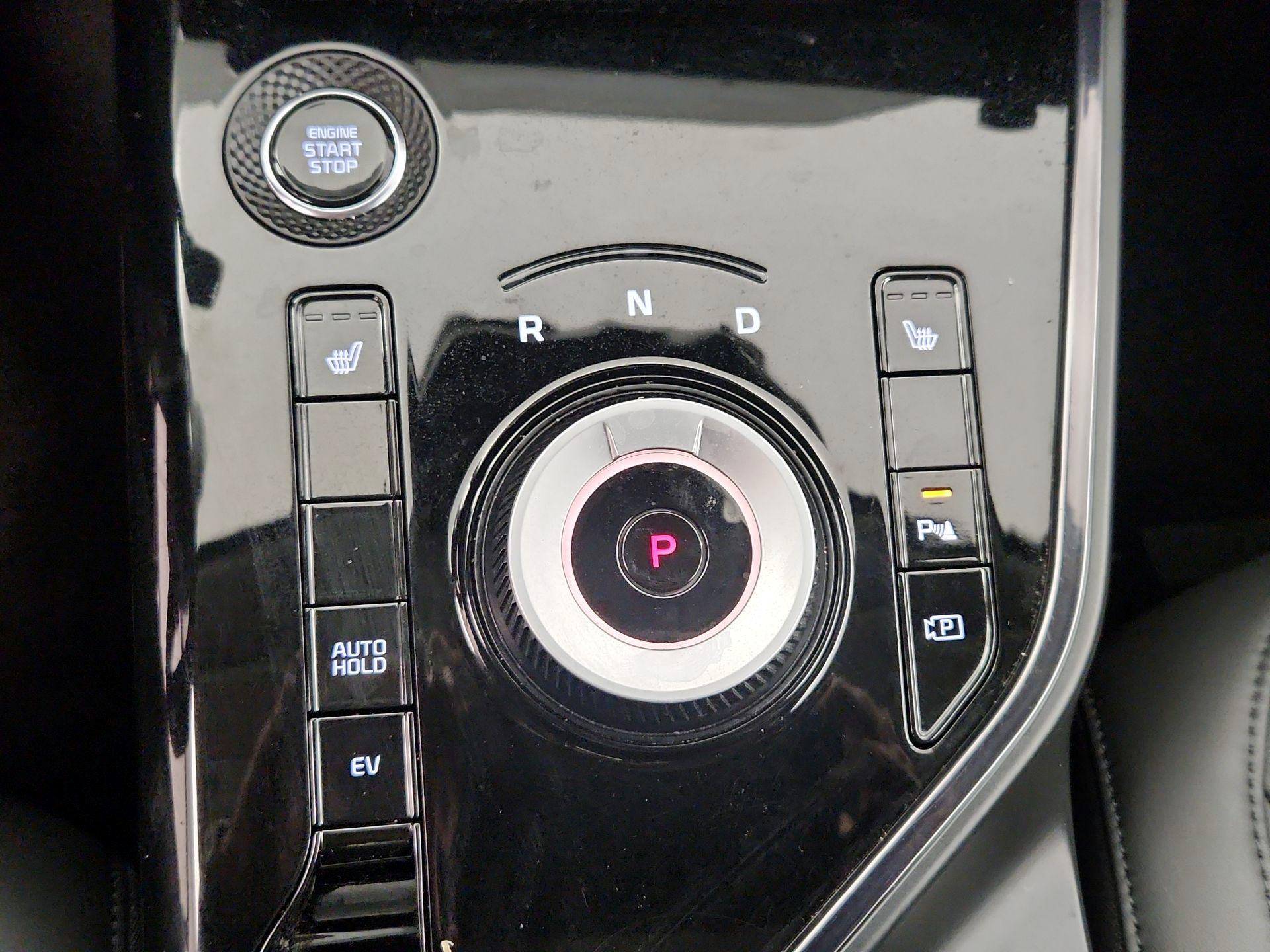 Thumbnail: 2024 Kia Niro - 18