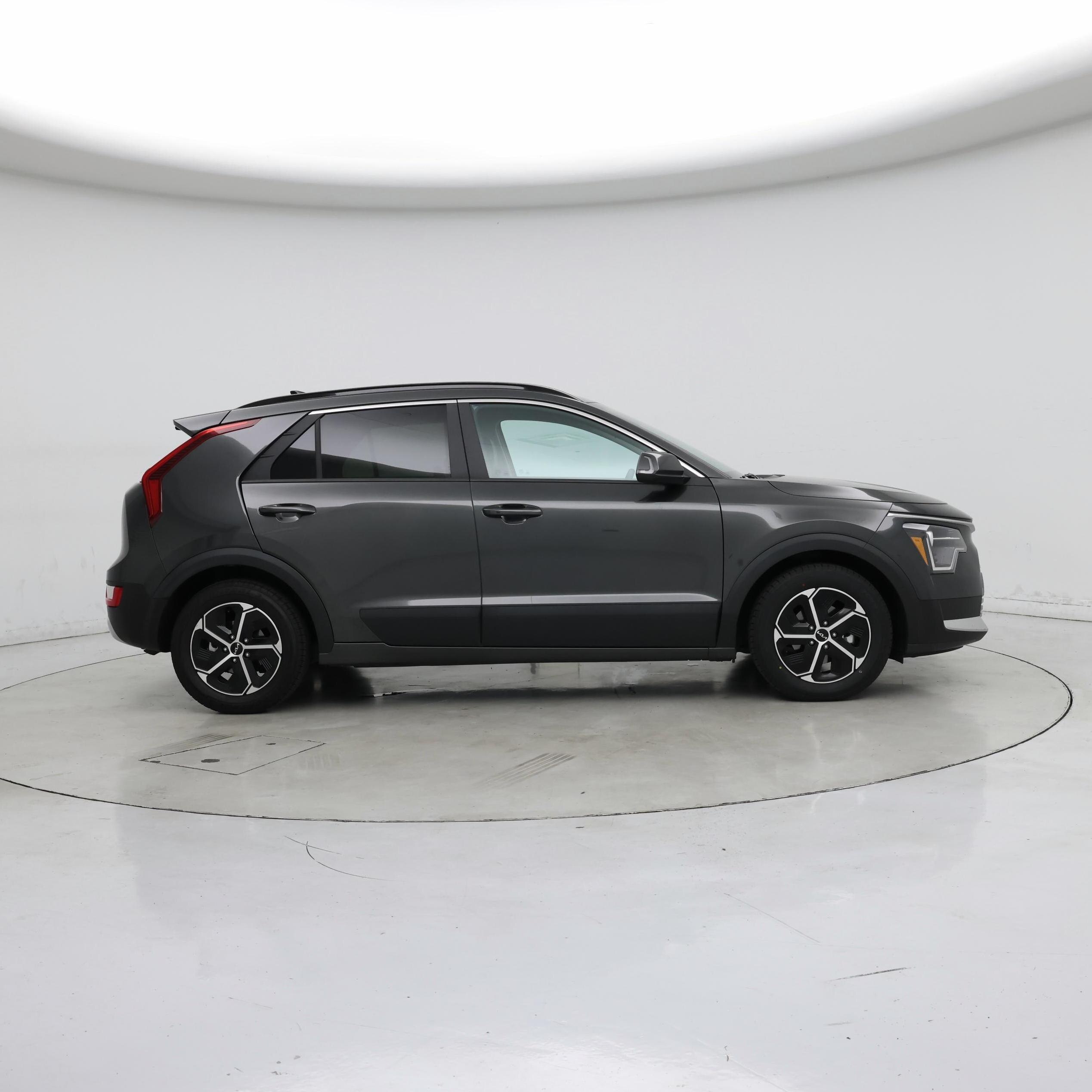 Thumbnail: 2024 Kia Niro - 7