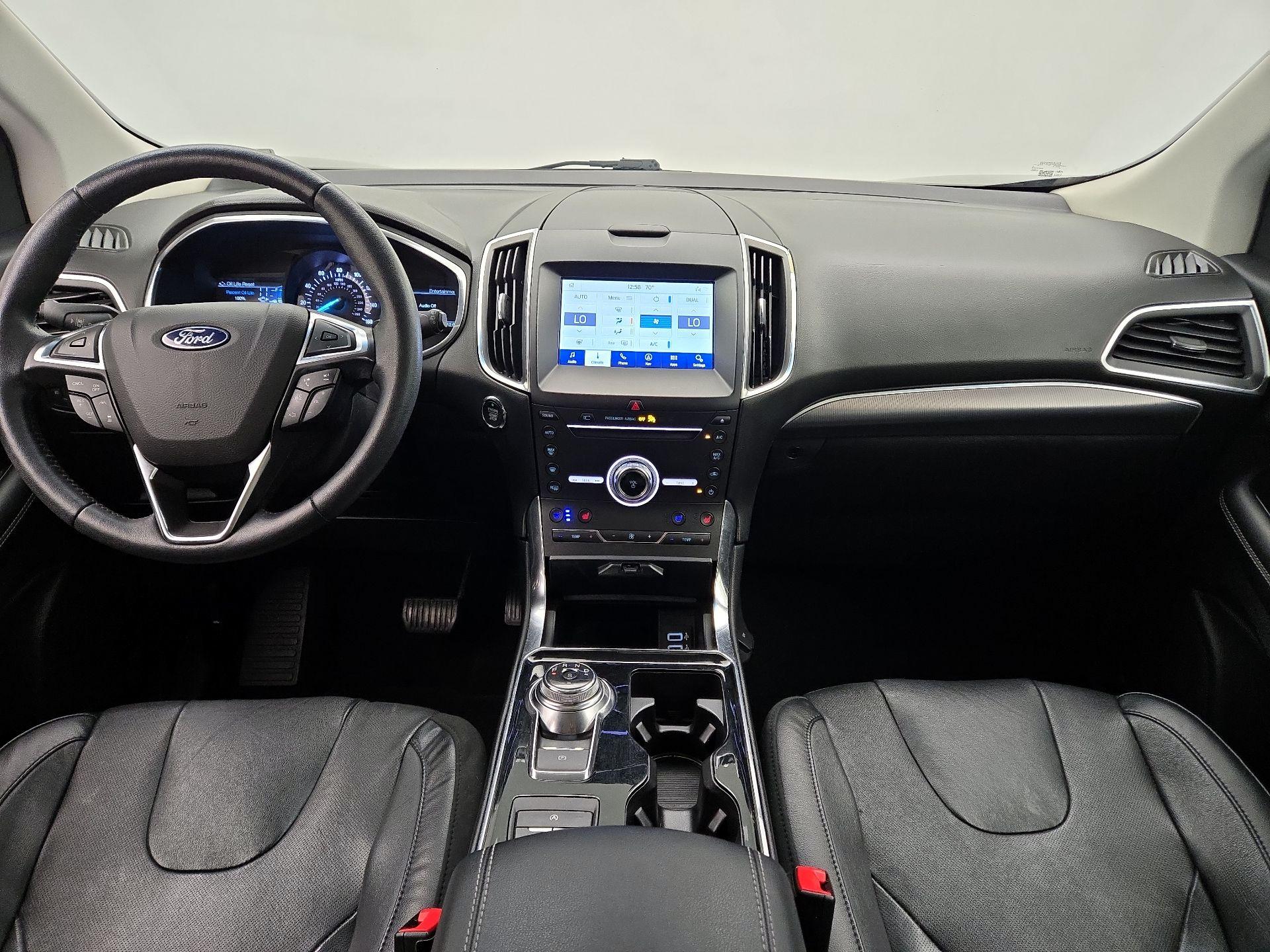 Thumbnail: 2019 Ford Edge - 9