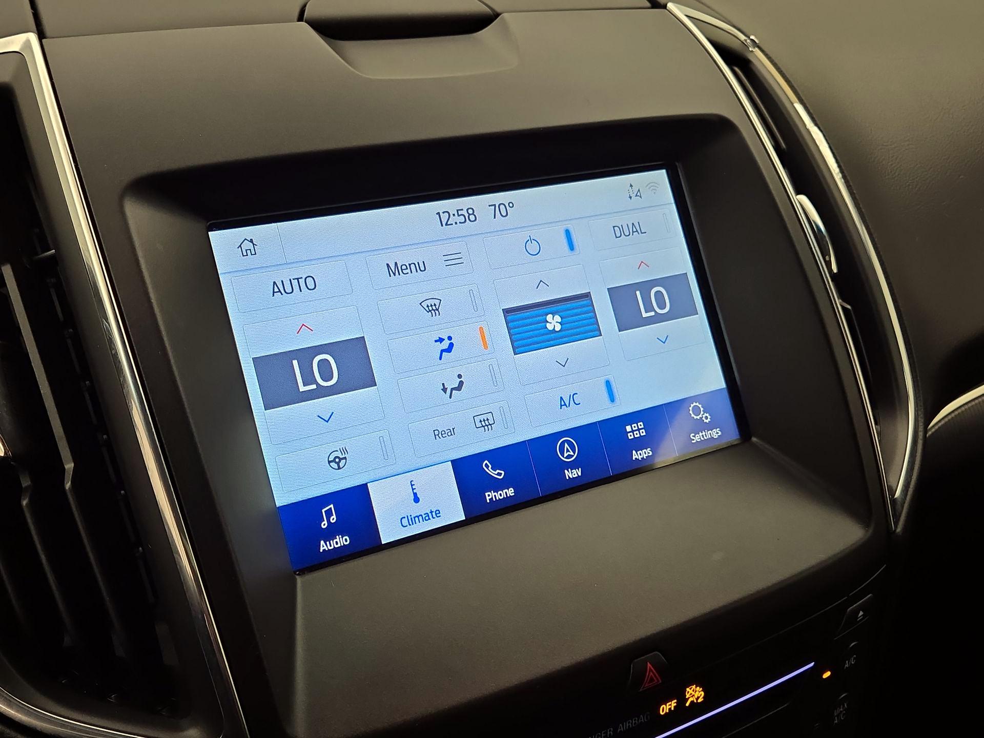 Thumbnail: 2019 Ford Edge - 15