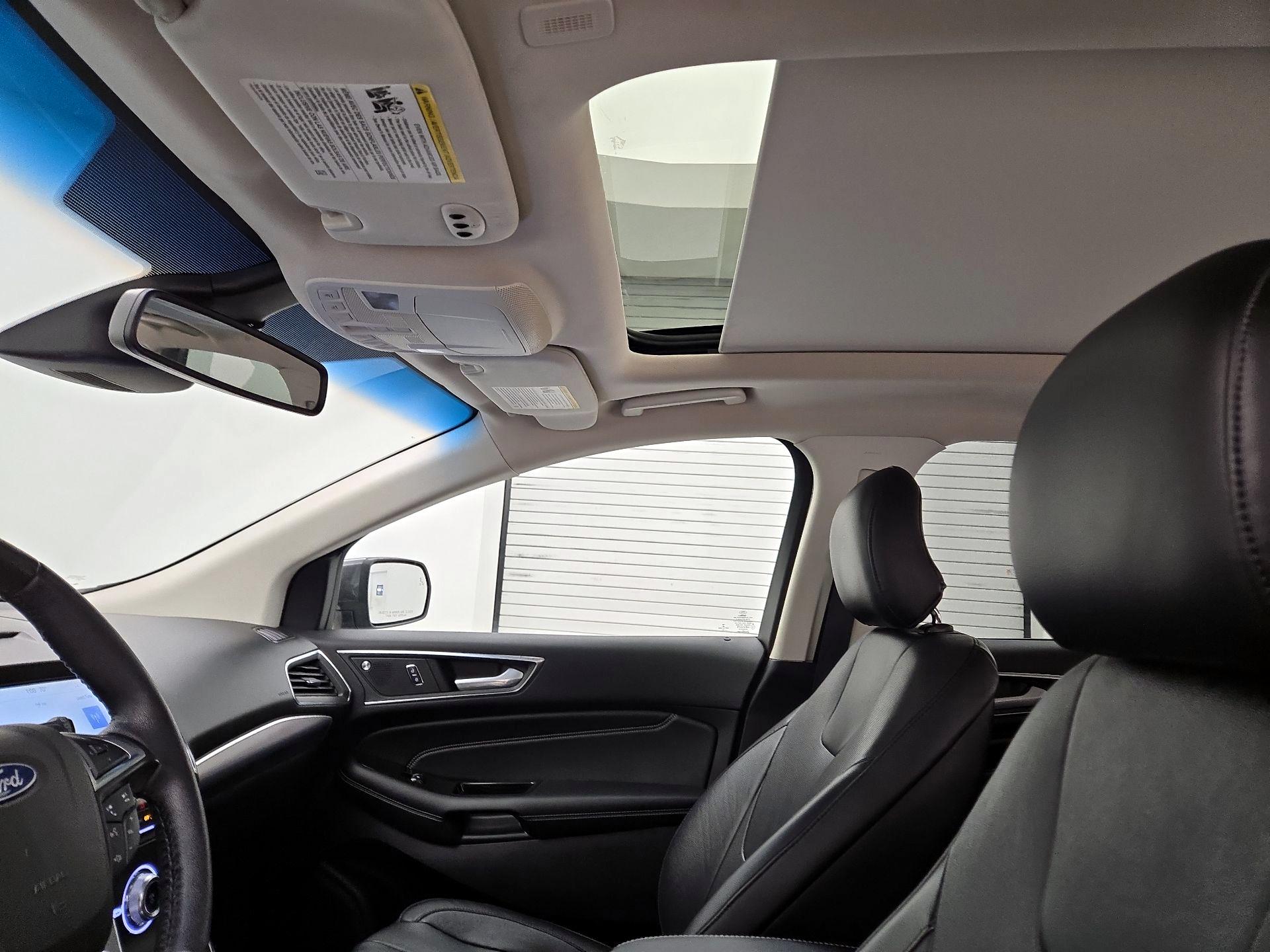 Thumbnail: 2019 Ford Edge - 18