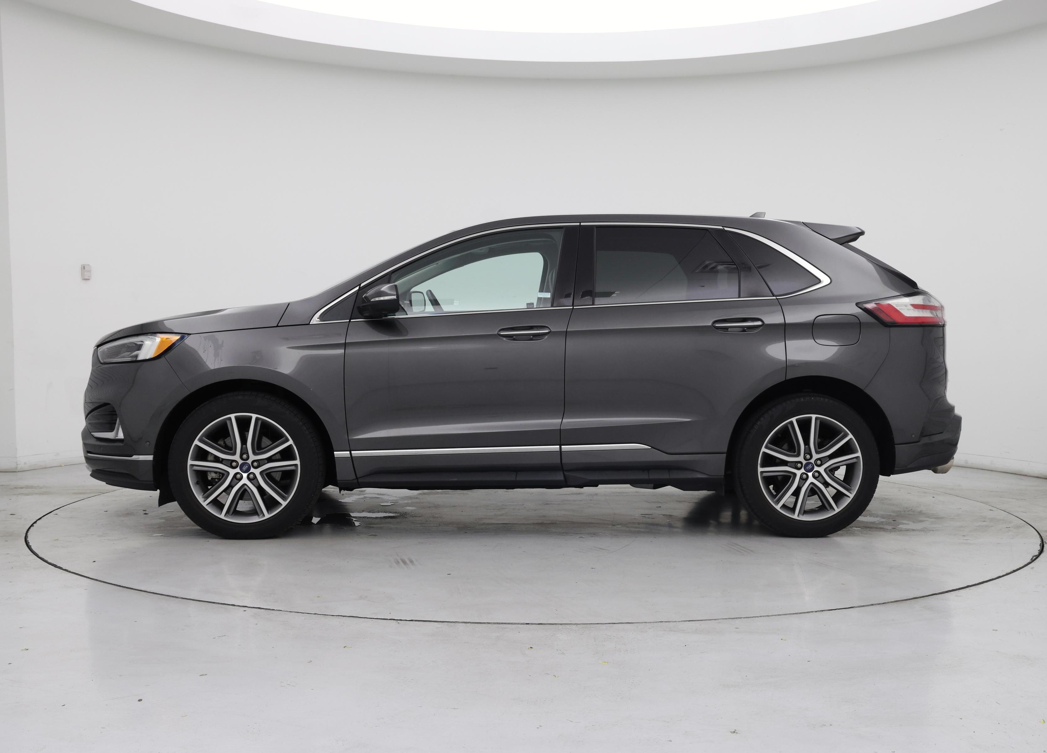 Thumbnail: 2019 Ford Edge - 3