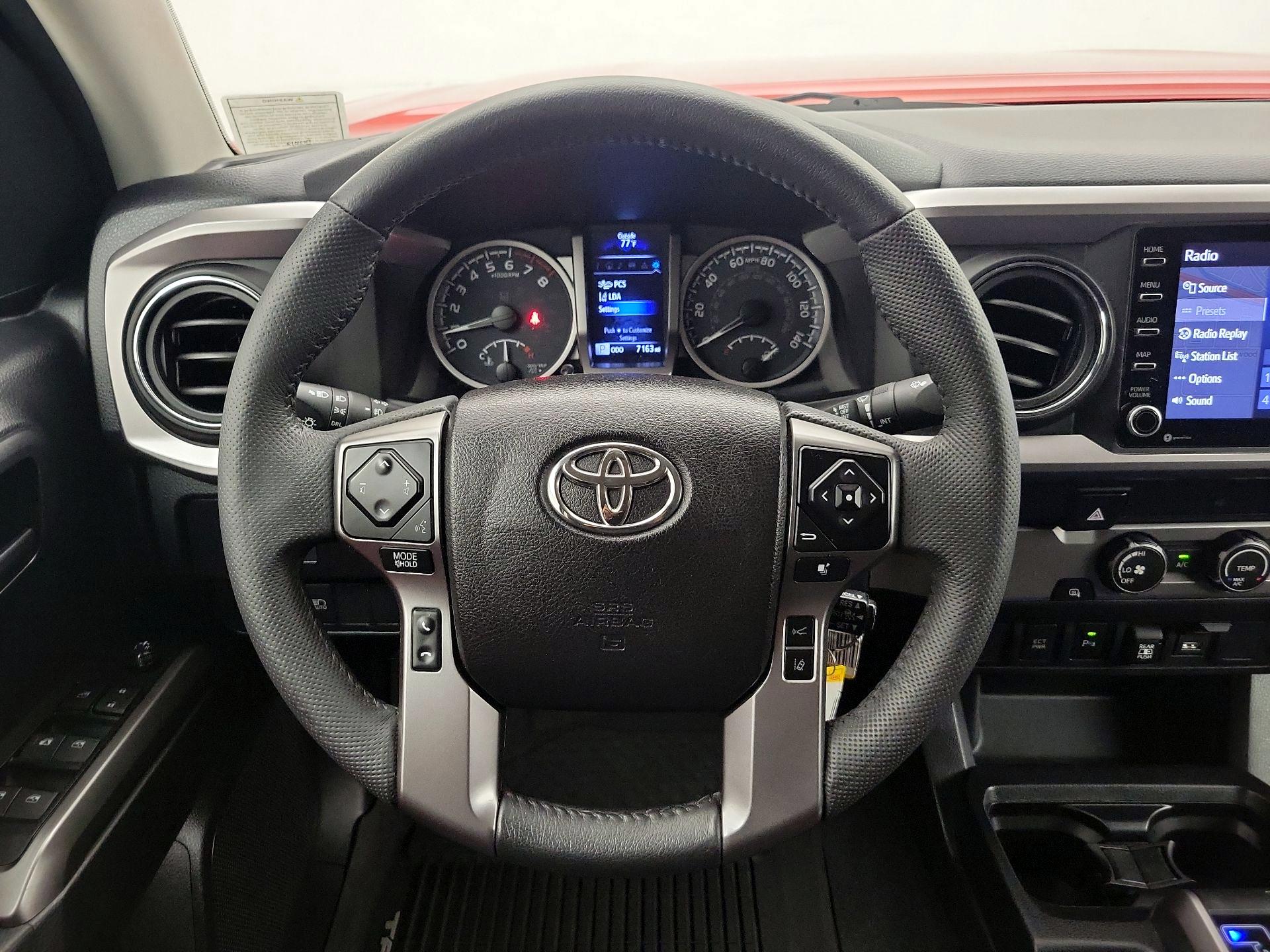 Thumbnail: 2020 Toyota Tacoma - 10