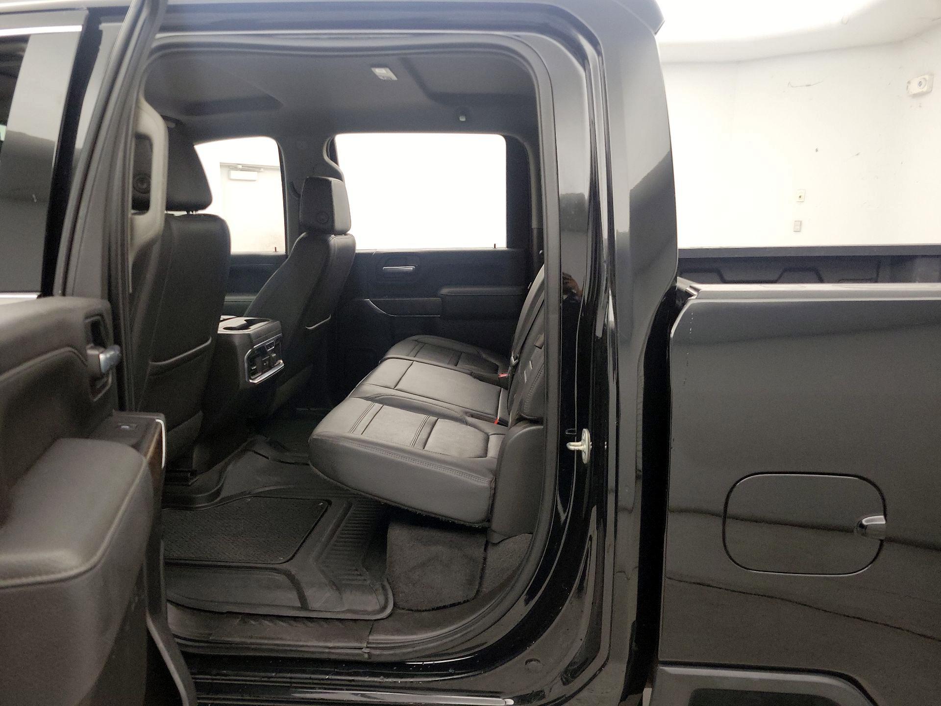 Thumbnail: 2021 GMC Sierra 3500 - 20