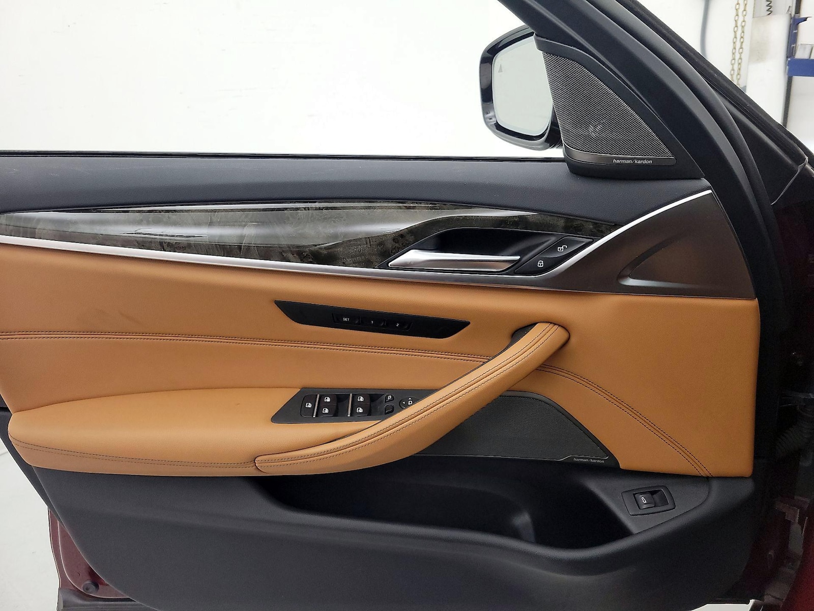 2023 BMW 5 Series 530i - Photo 13