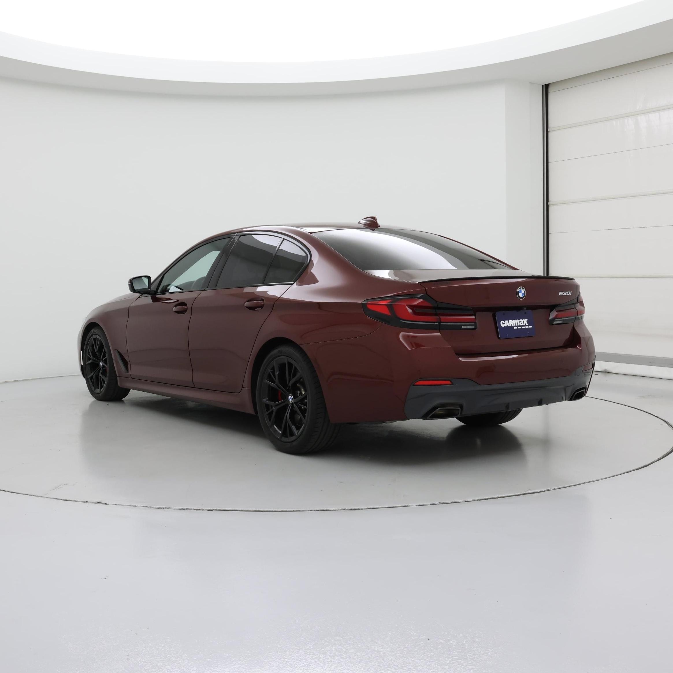 Thumbnail: 2023 BMW 5 Series - 2