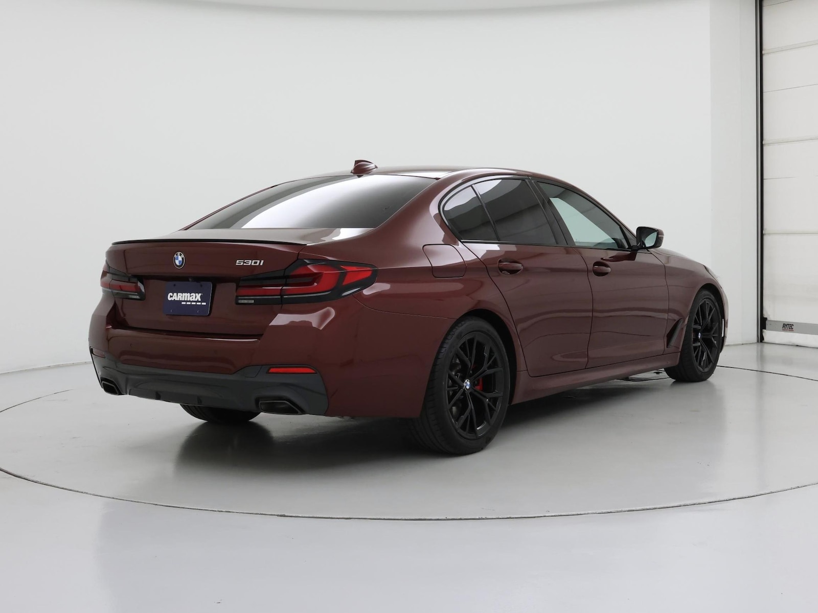 2023 BMW 5 Series 530i - Photo 9