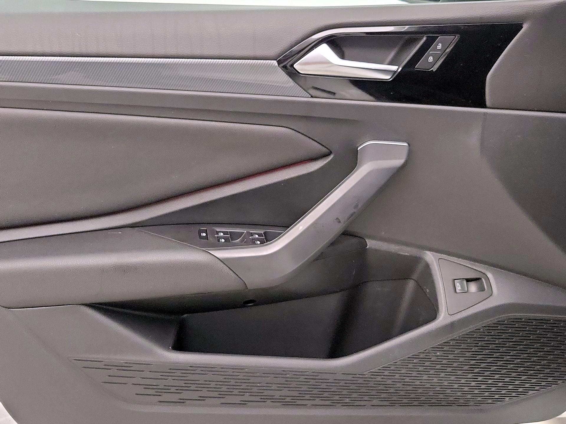 Thumbnail: 2021 Volkswagen Jetta - 12