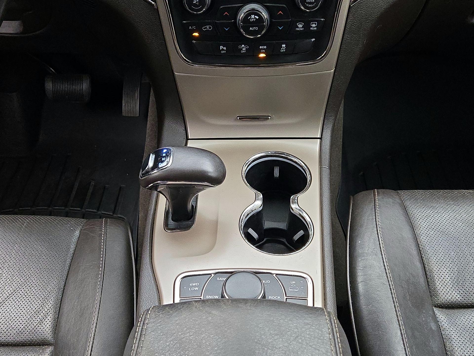 Thumbnail: 2014 Jeep Grand Cherokee - 17