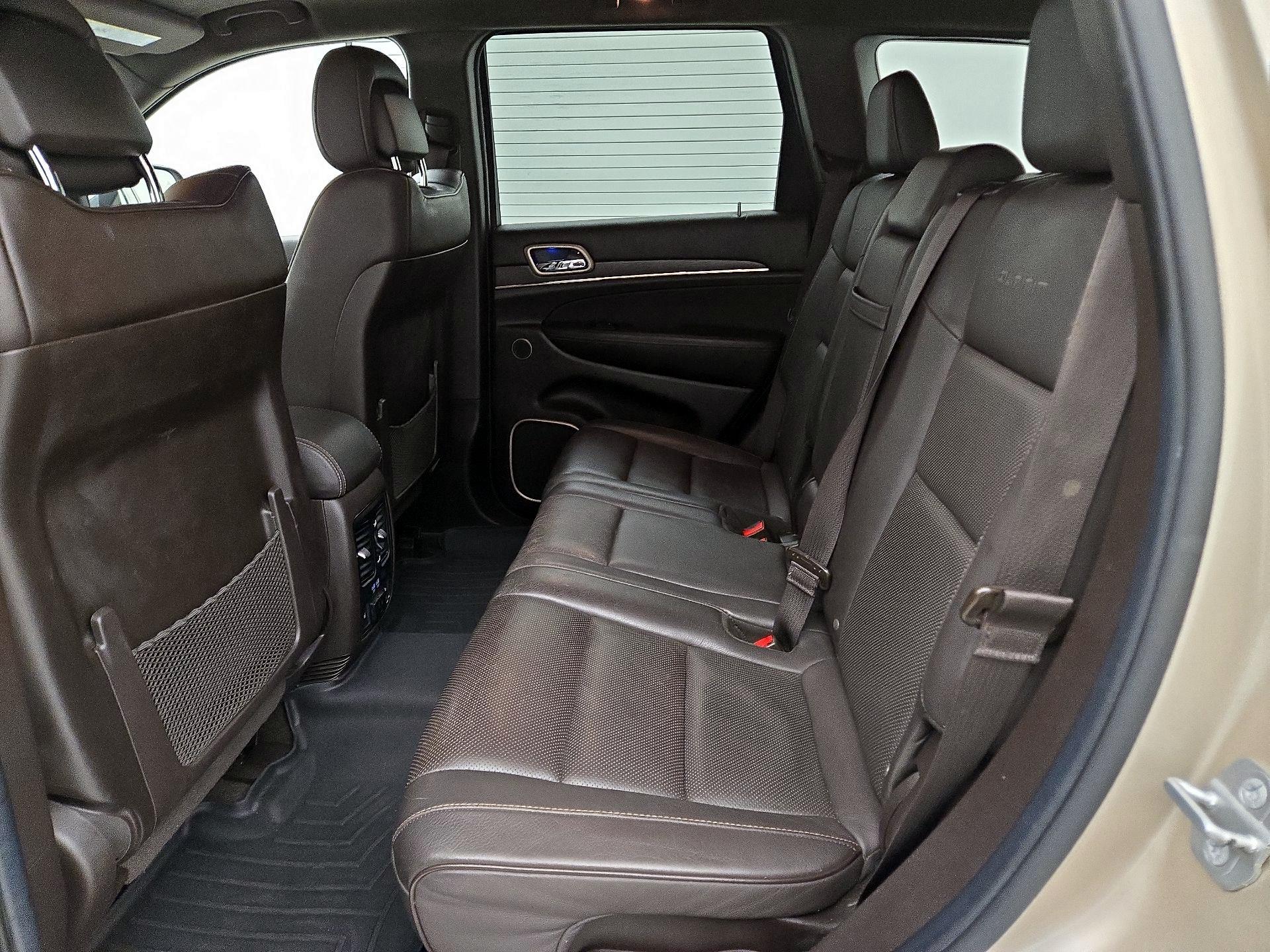 Thumbnail: 2014 Jeep Grand Cherokee - 19