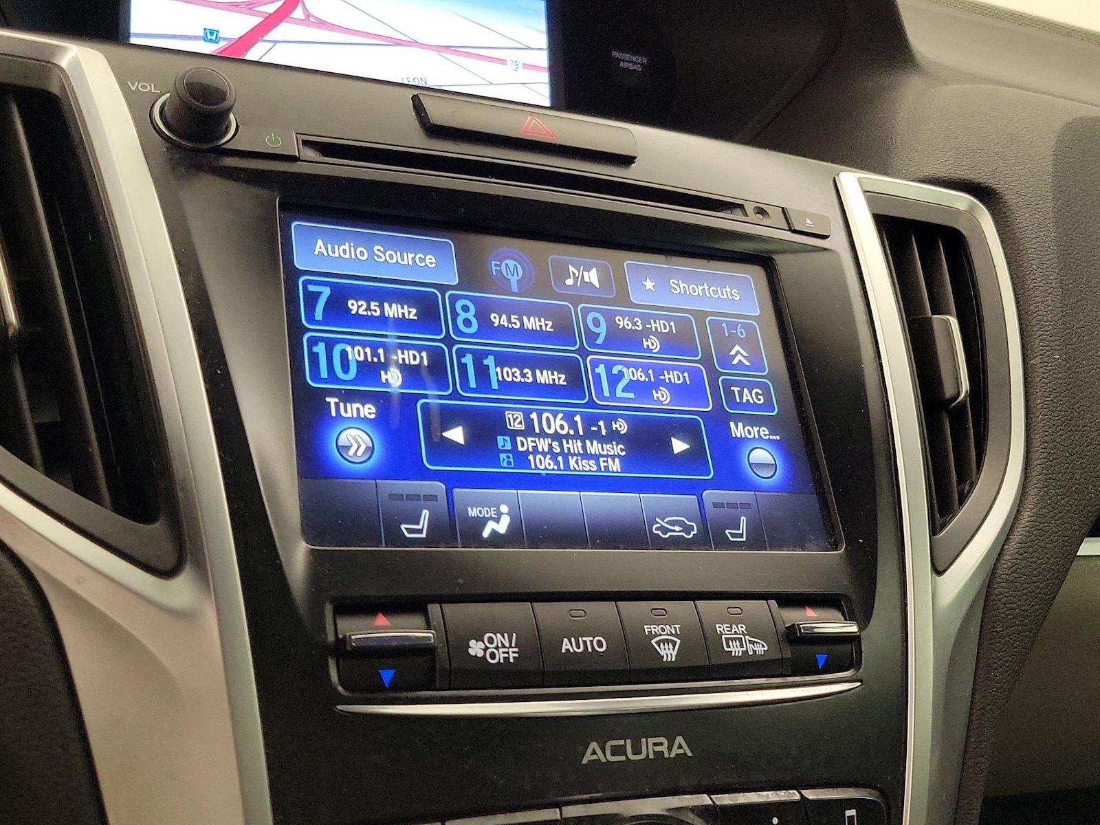 2015 Acura TLX Technology Package - Photo 16