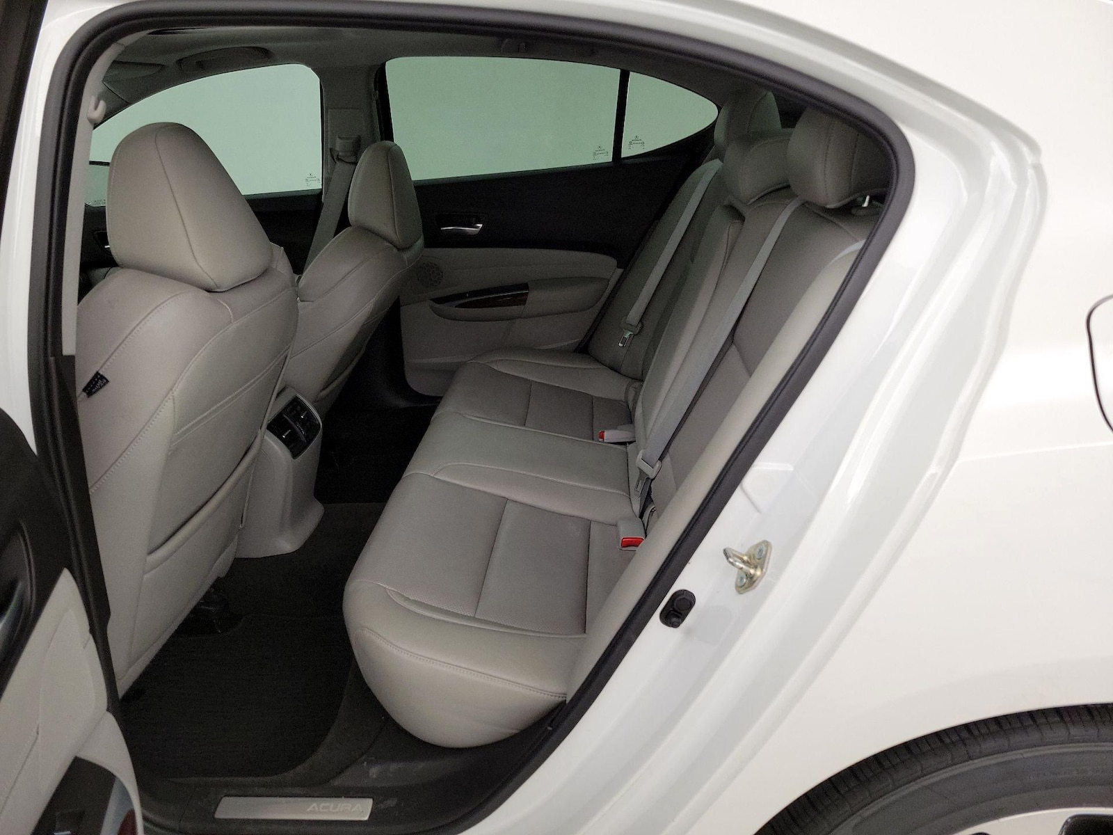 2015 Acura TLX Technology Package - Photo 21