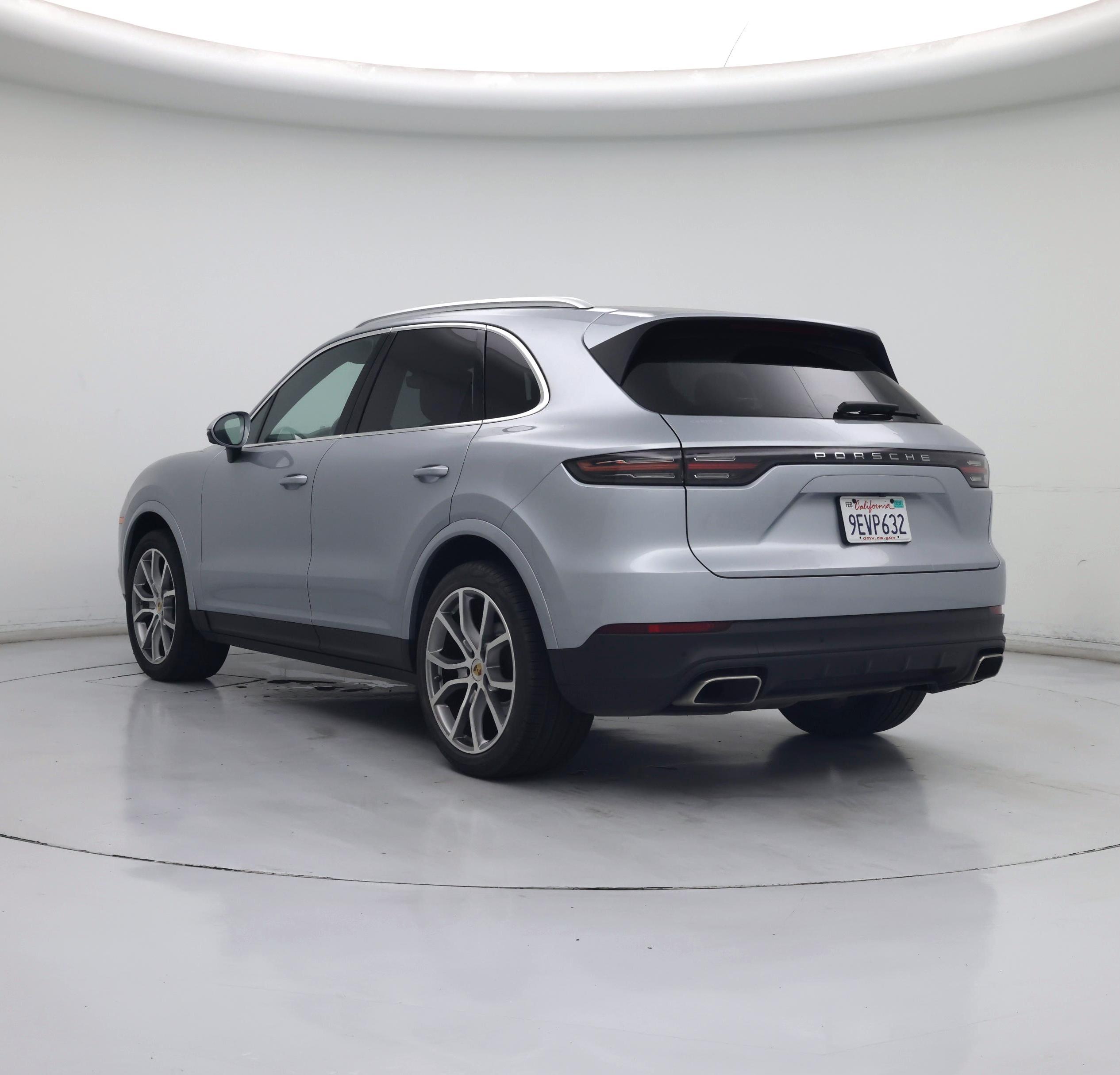 Thumbnail: 2023 Porsche Cayenne - 2