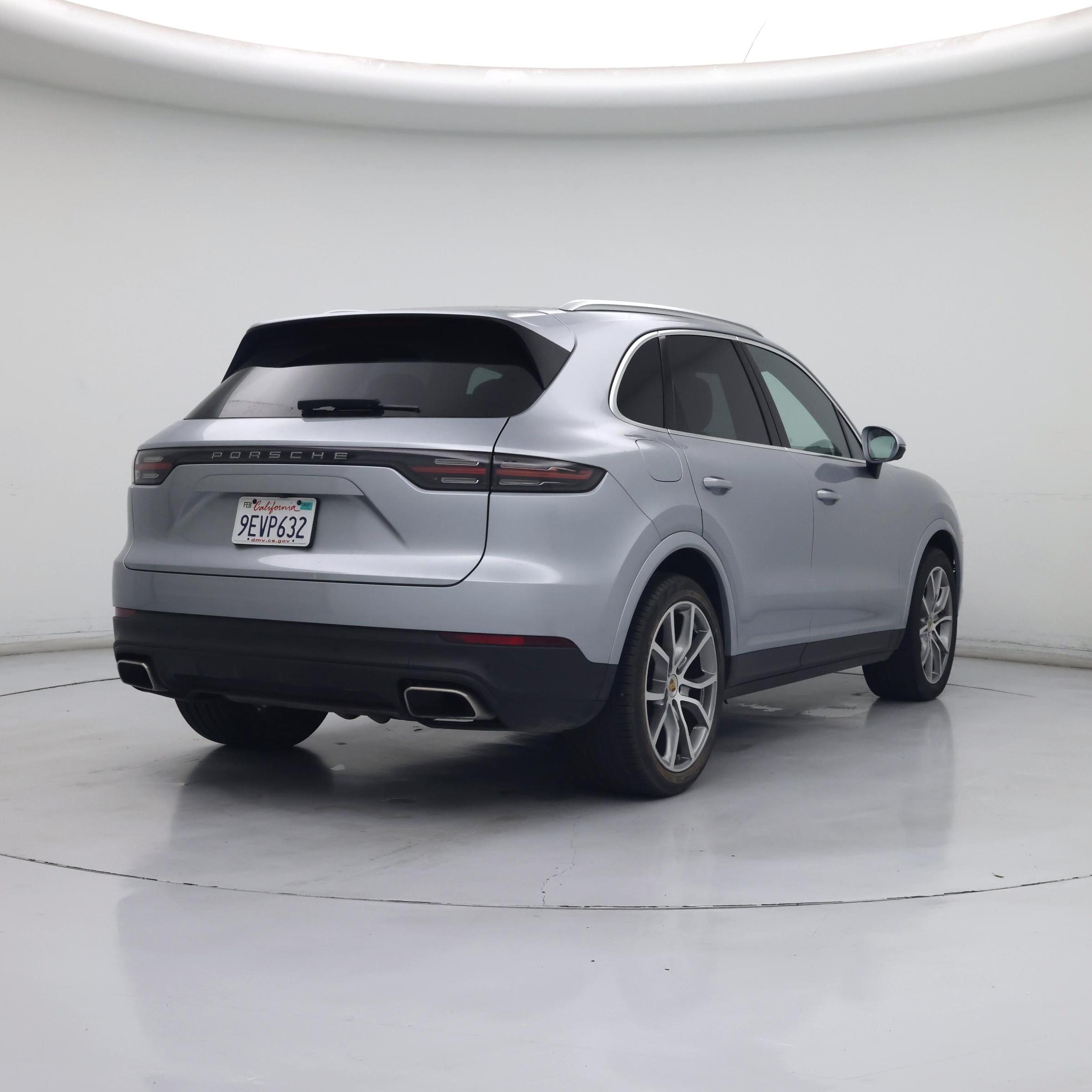 Thumbnail: 2023 Porsche Cayenne - 8