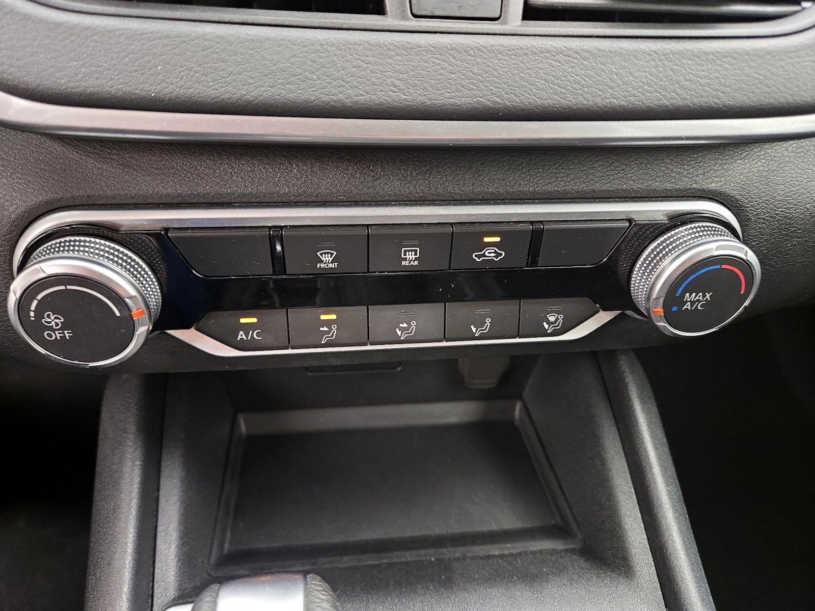 2022 Nissan Altima SV - Photo 17
