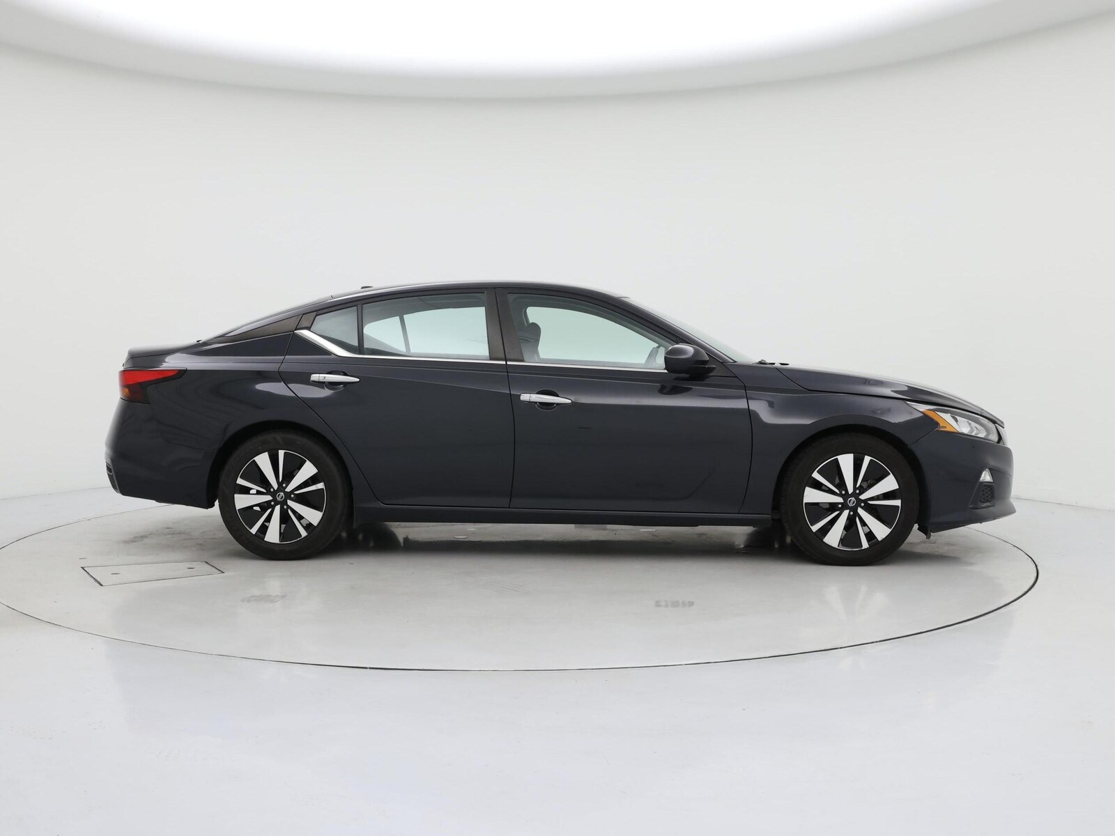 2022 Nissan Altima SV - Photo 8