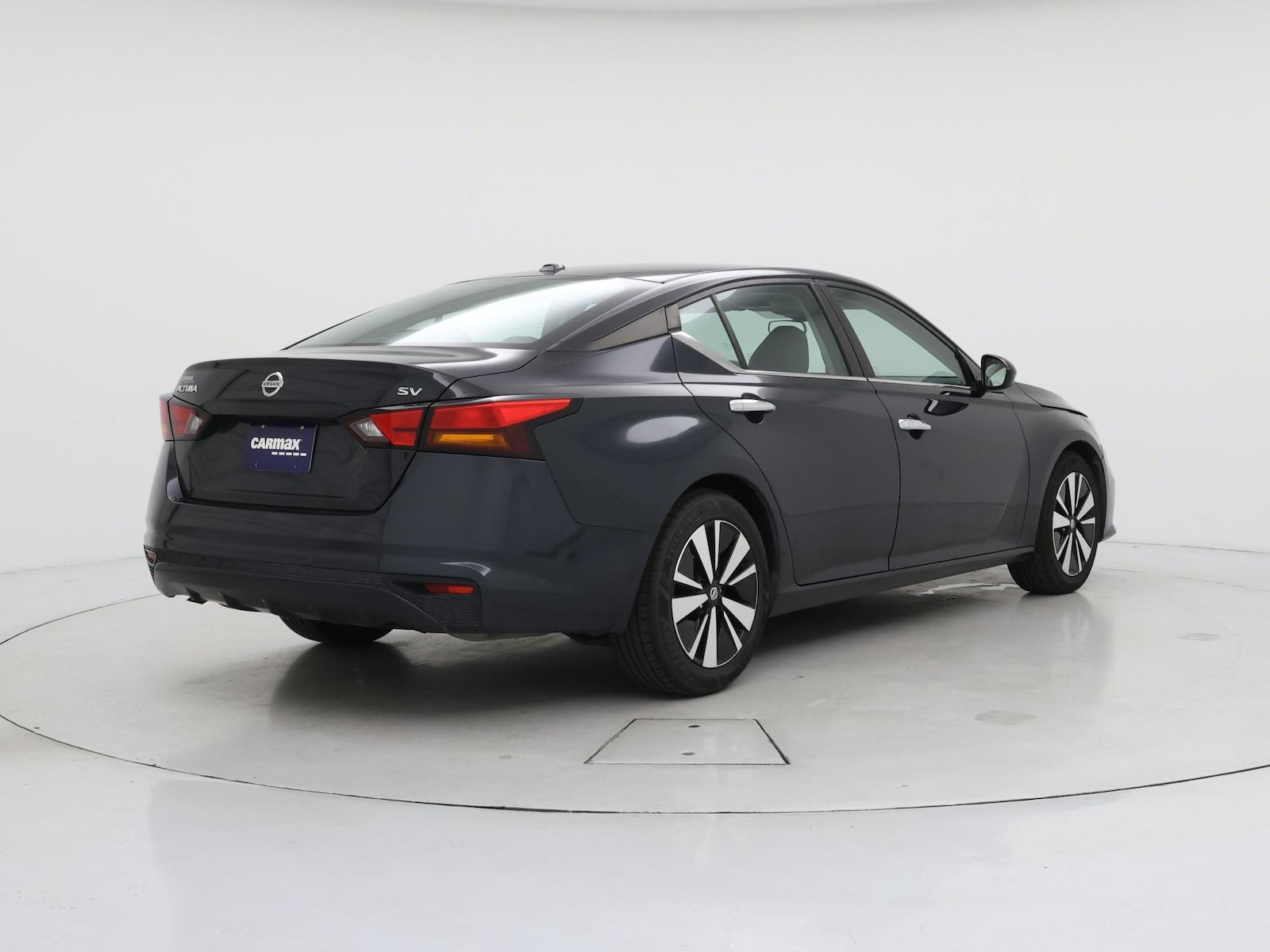 2022 Nissan Altima SV - Photo 9