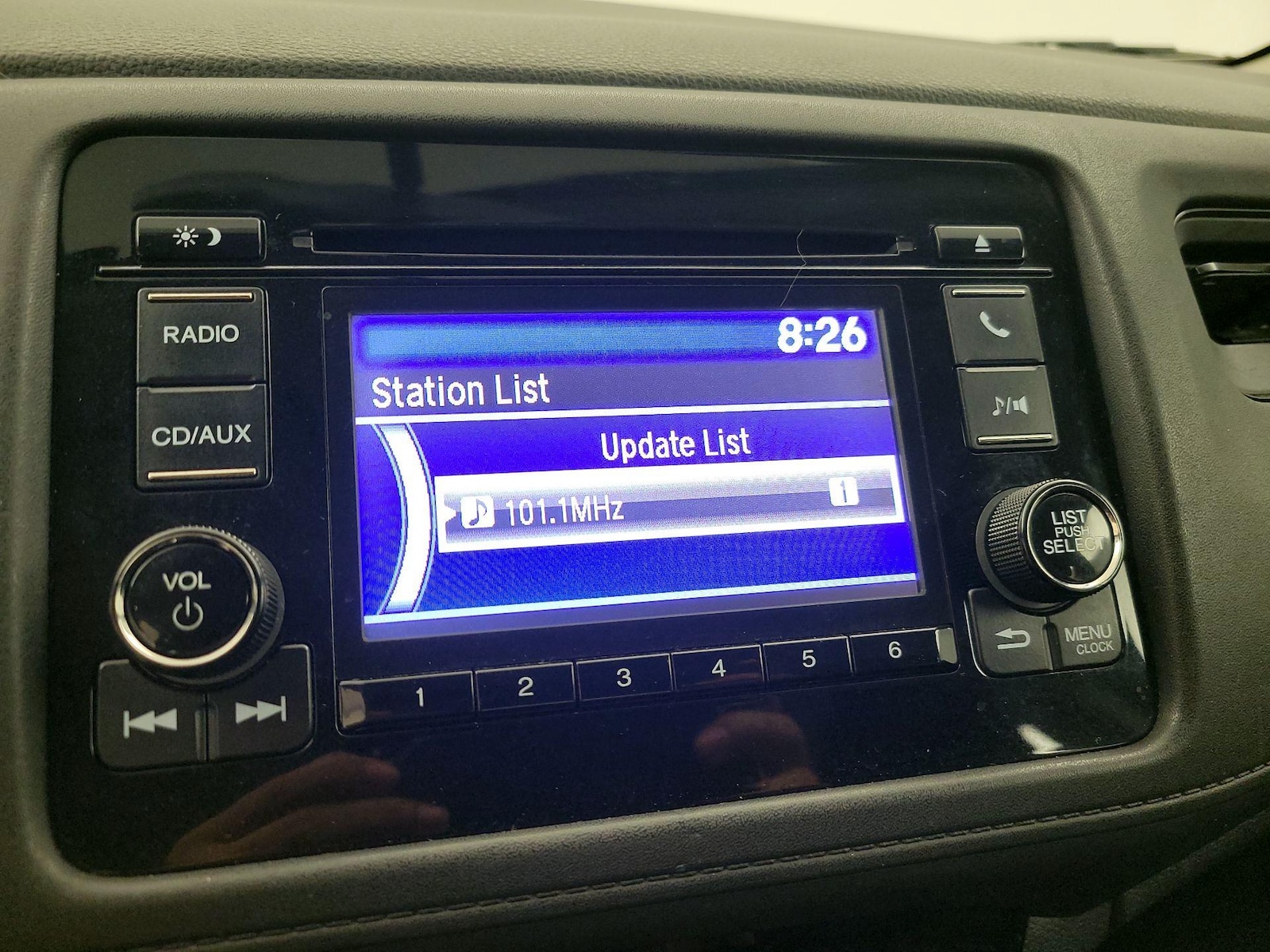 2016 Honda HR-V LX - Photo 16