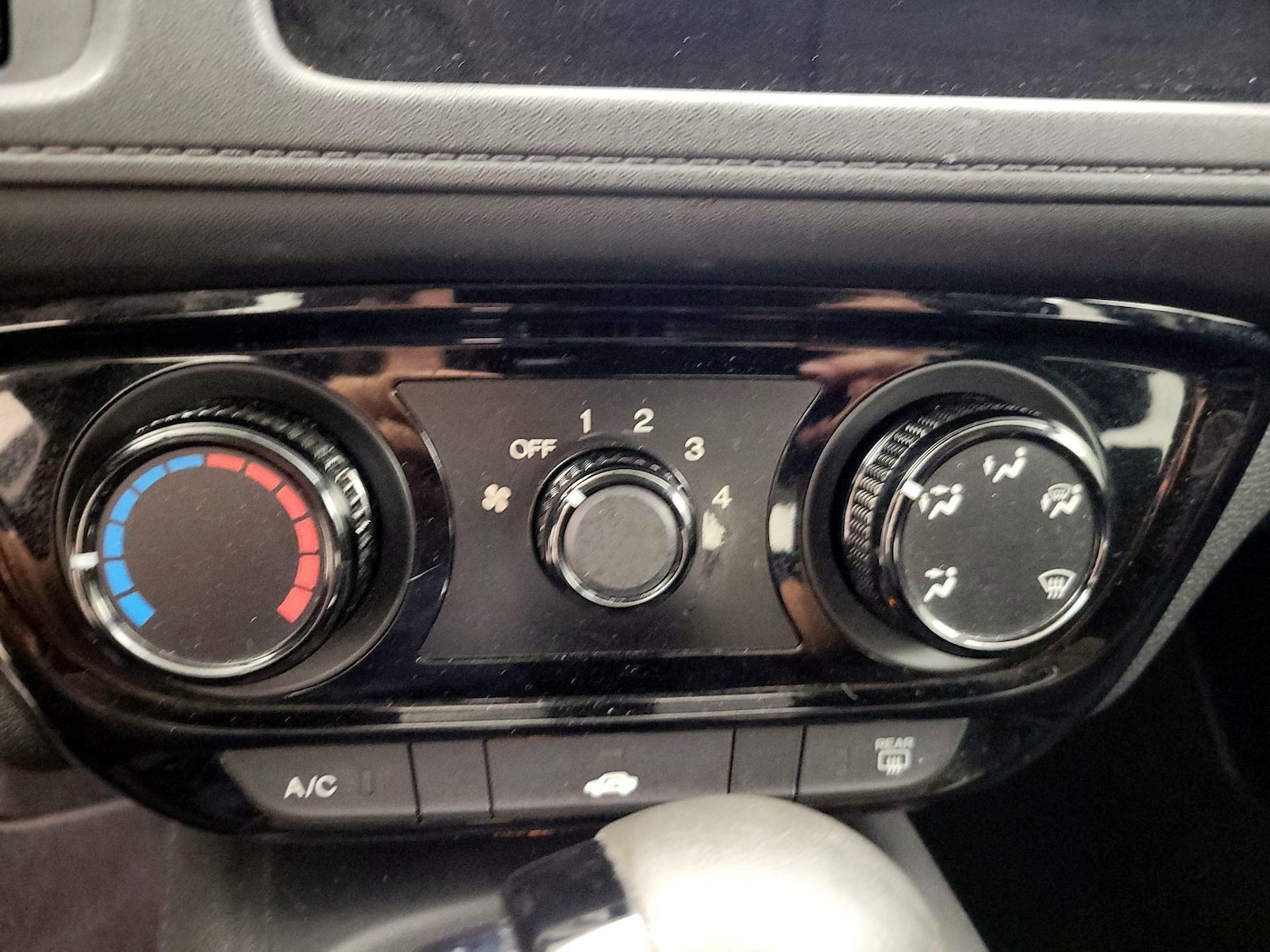 2016 Honda HR-V LX - Photo 17