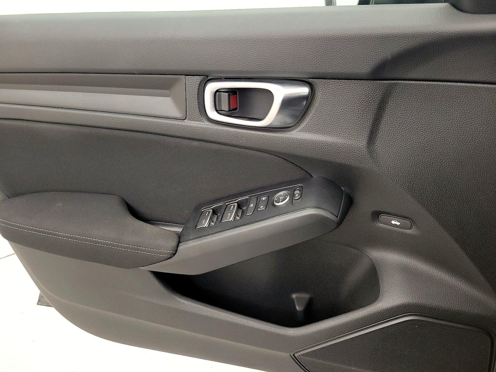 2024 Honda Civic LX - Photo 13
