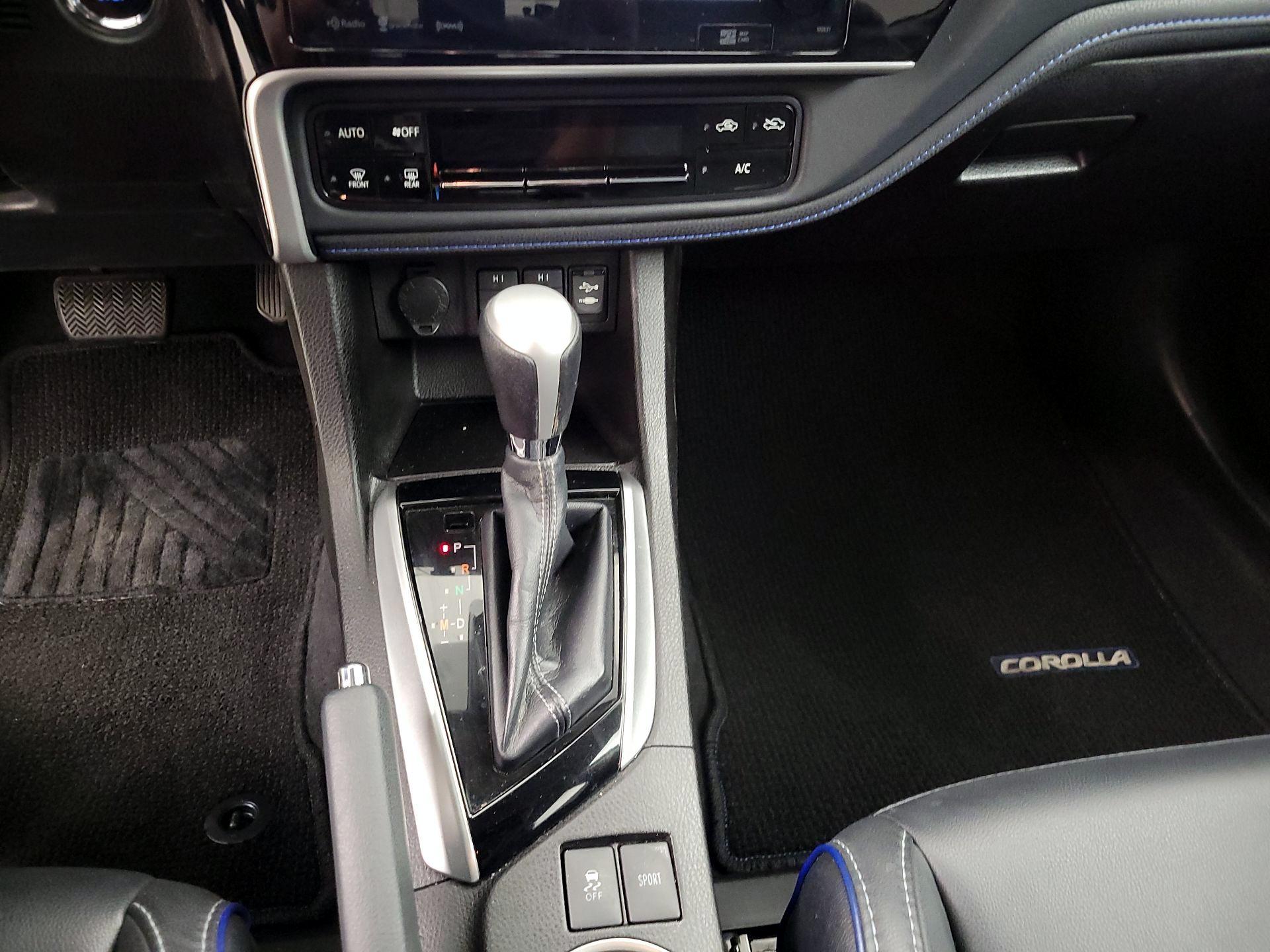 Thumbnail: 2017 Toyota Corolla - 15