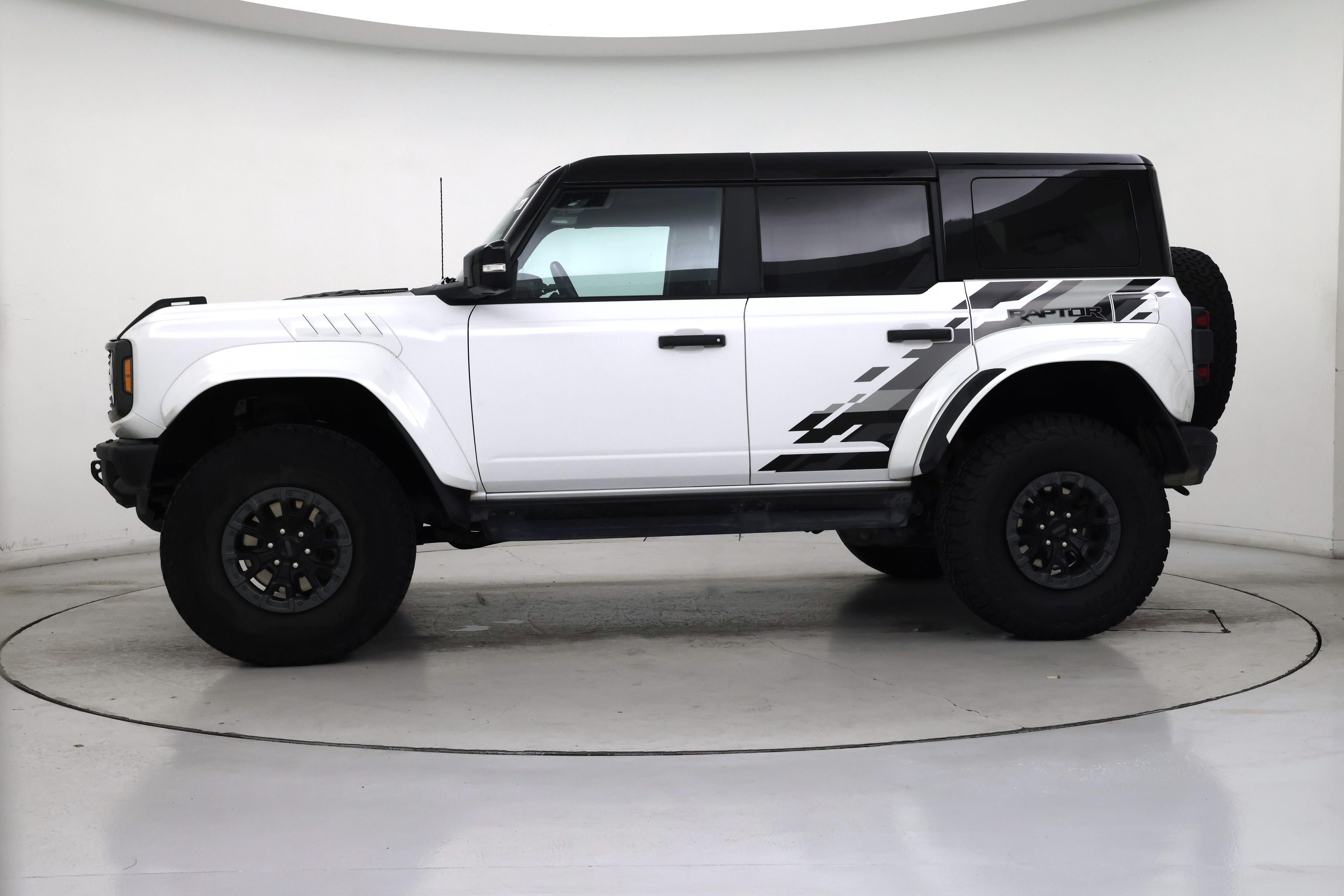 Thumbnail: 2025 Ford Bronco - 3