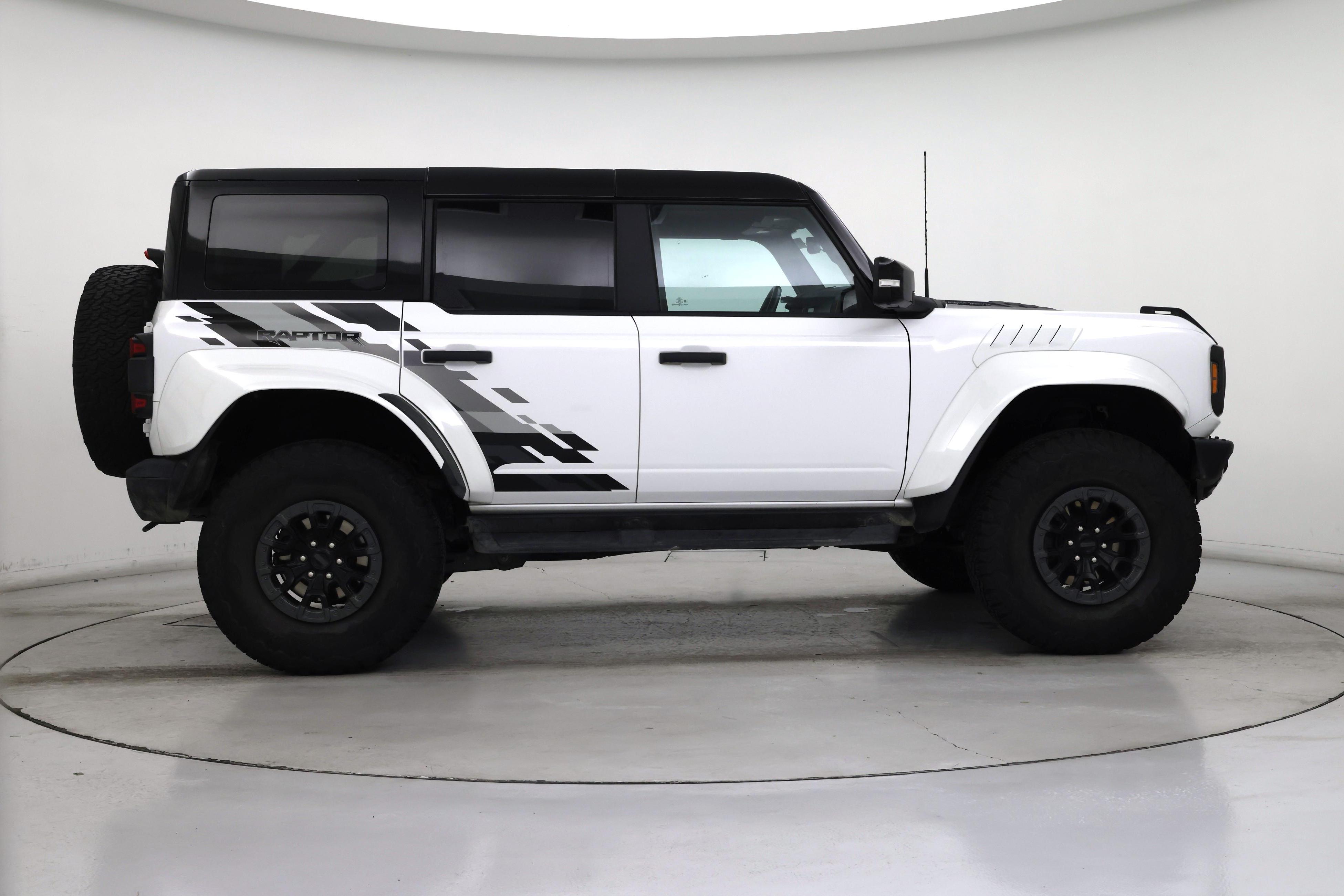 Thumbnail: 2025 Ford Bronco - 7