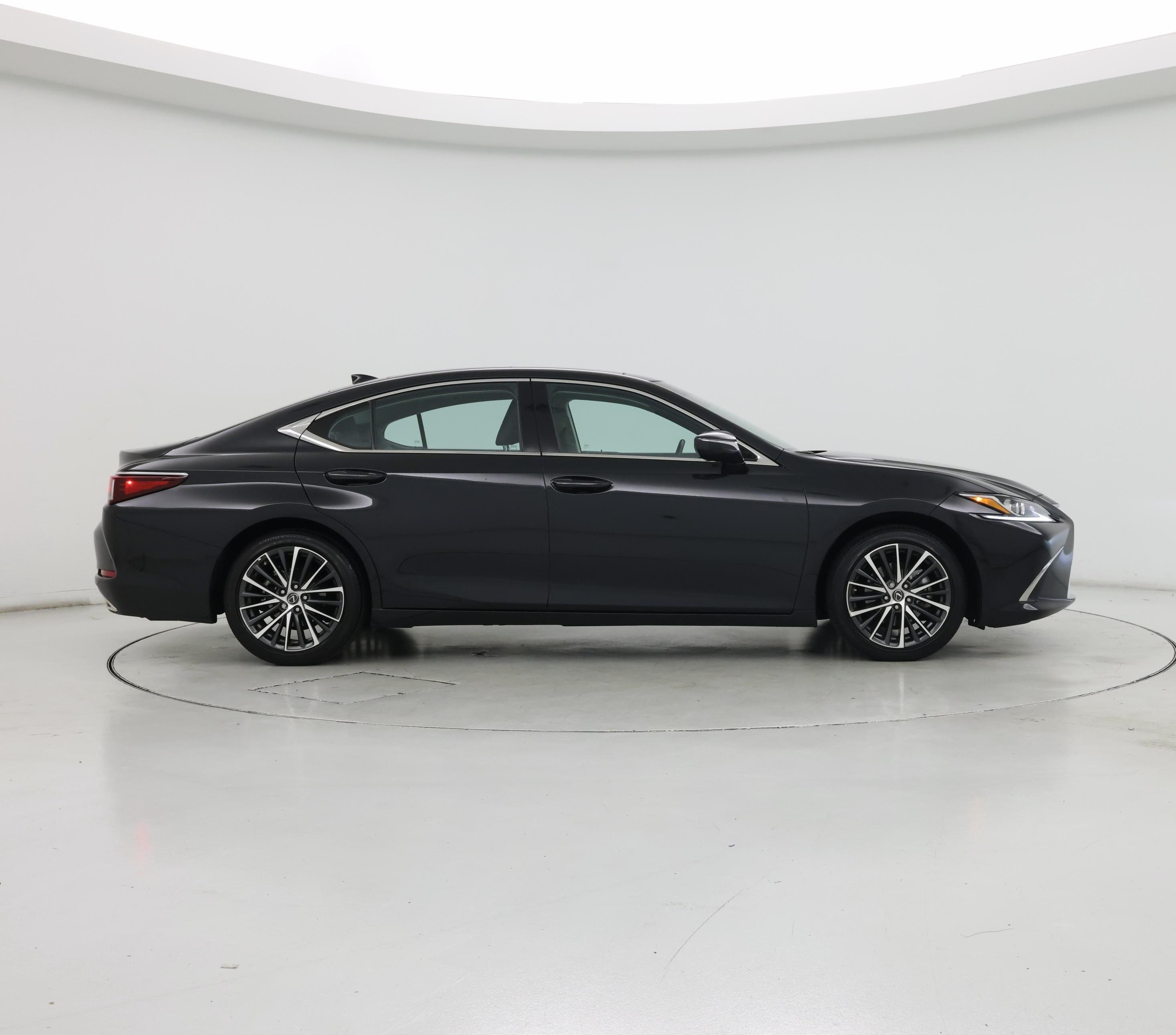 Thumbnail: 2025 Lexus ES - 7
