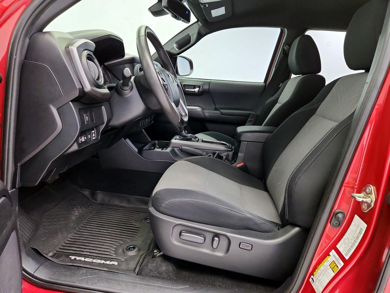 2020 Toyota Tacoma TRD Sport - Photo 12