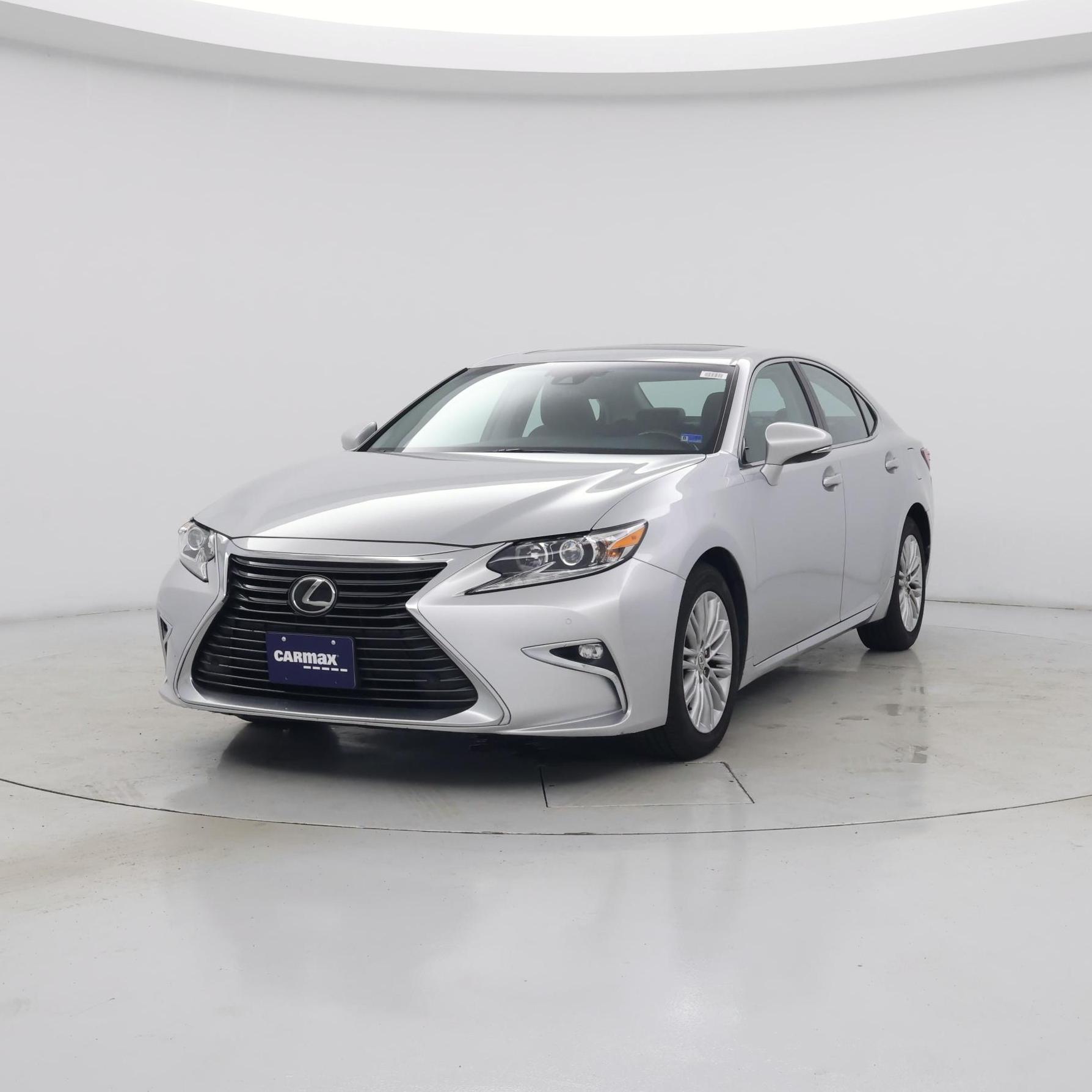 Thumbnail: 2017 Lexus ES - 4