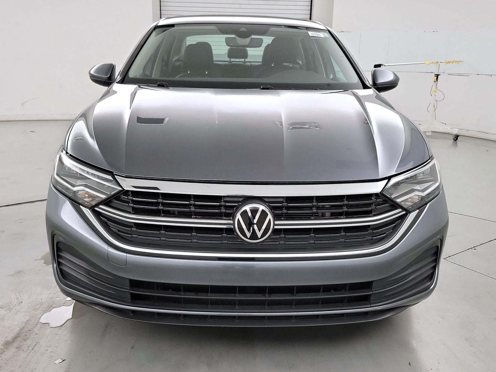 Thumbnail: 2022 Volkswagen Jetta - 2
