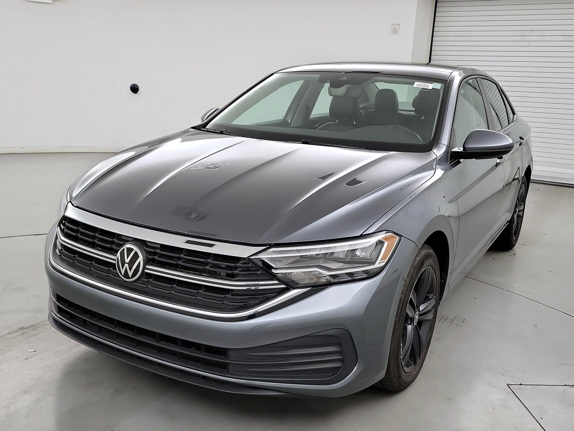 Thumbnail: 2022 Volkswagen Jetta - 3