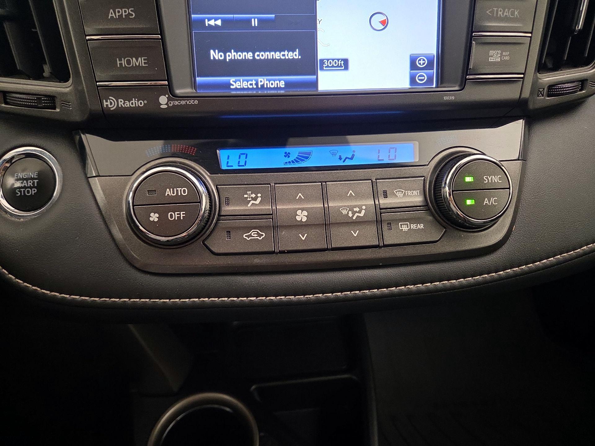 Thumbnail: 2015 Toyota RAV4 - 16